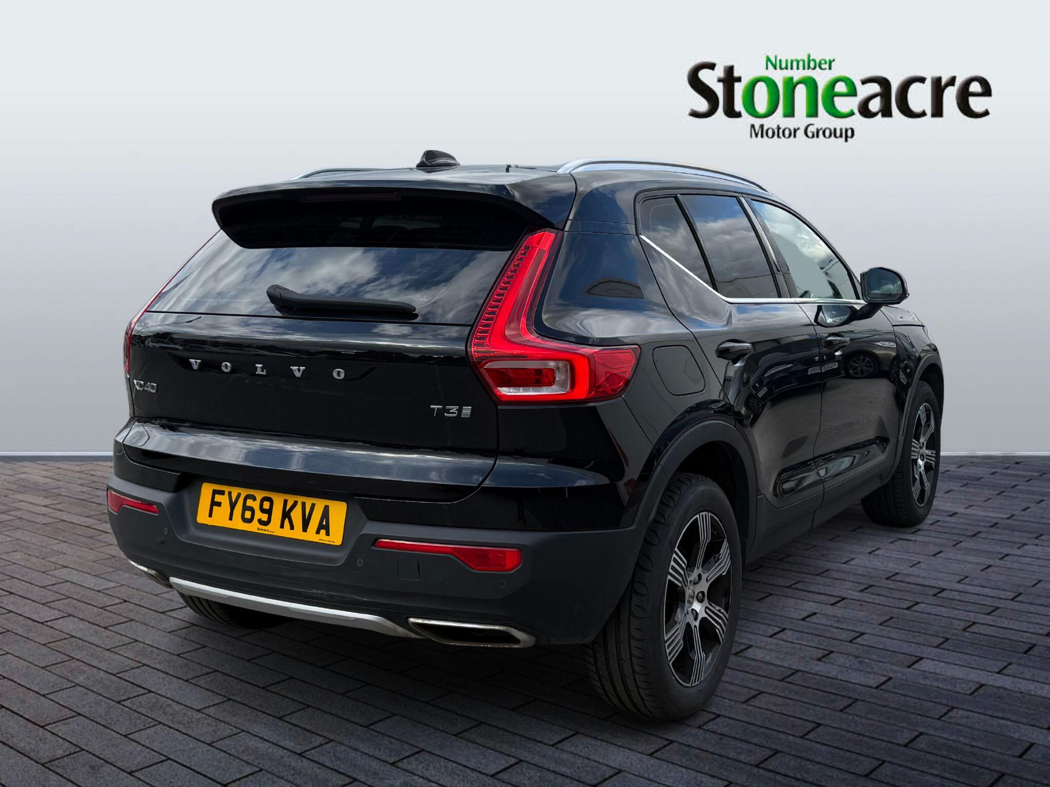 Volvo XC40 Image 3