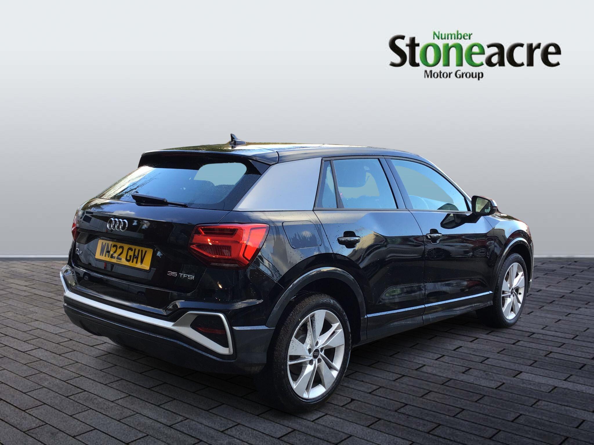 Audi Q2 1.5 TFSI CoD 35 S line S Tronic Euro 6 (s/s) 5dr WN22GHV Image 3