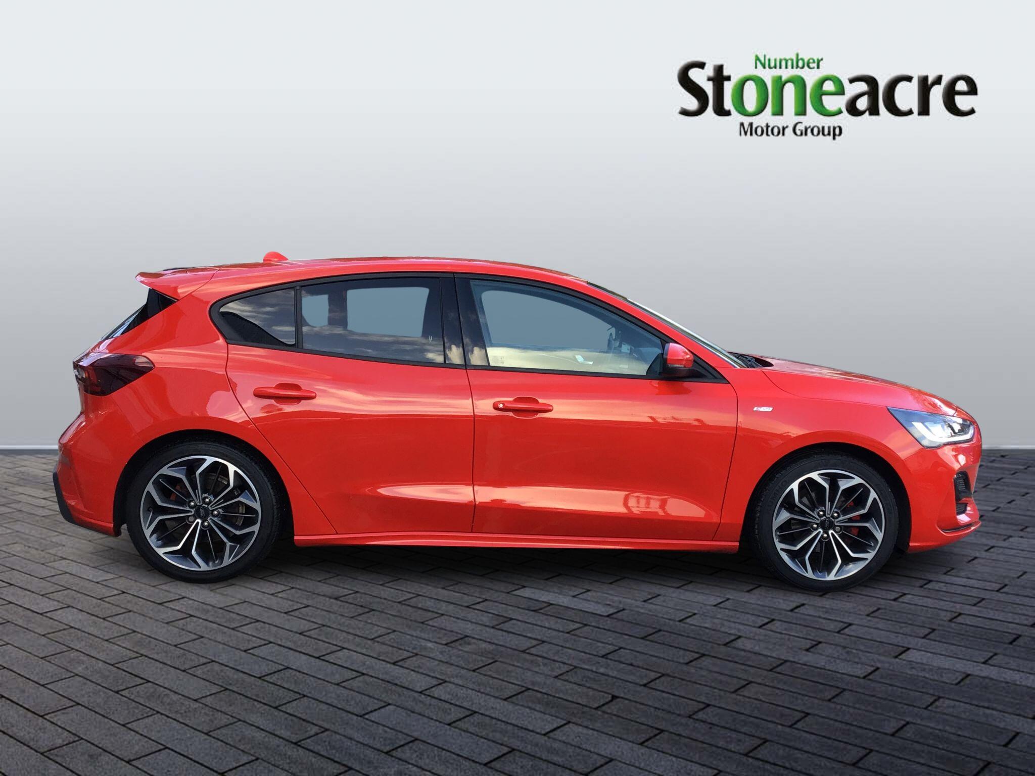 Ford Focus 1.0 EcoBoost Hybrid mHEV 155 ST-Line X Edition 5dr YN73NWF Image 2
