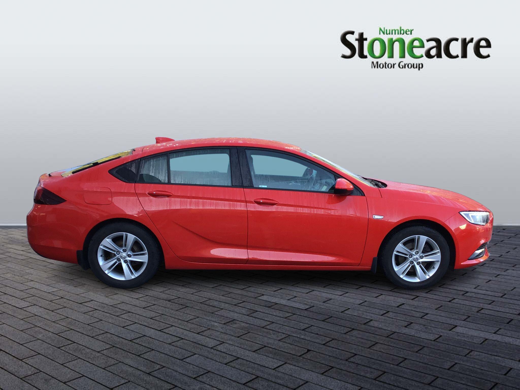 Vauxhall Insignia 1.5i Turbo ecoTEC Design Grand Sport Euro 6 (s/s) 5dr YY67JHK Image 2