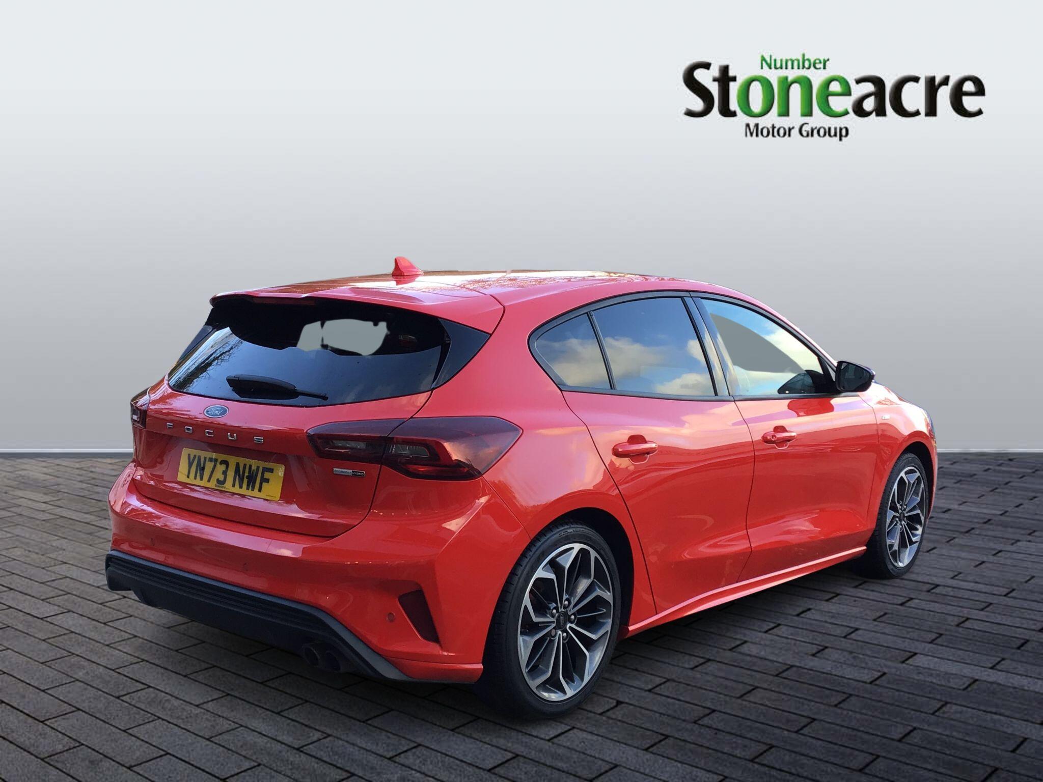 Ford Focus 1.0 EcoBoost Hybrid mHEV 155 ST-Line X Edition 5dr YN73NWF Image 3