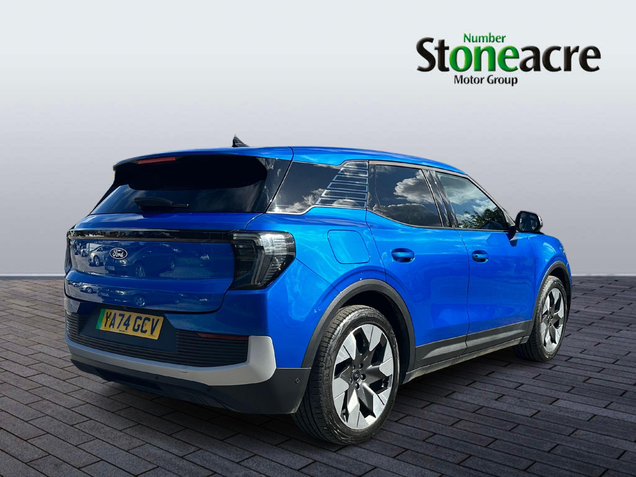 Ford Explorer Extended Range 77kWh Premium Auto 5dr YA74GCV Image 2