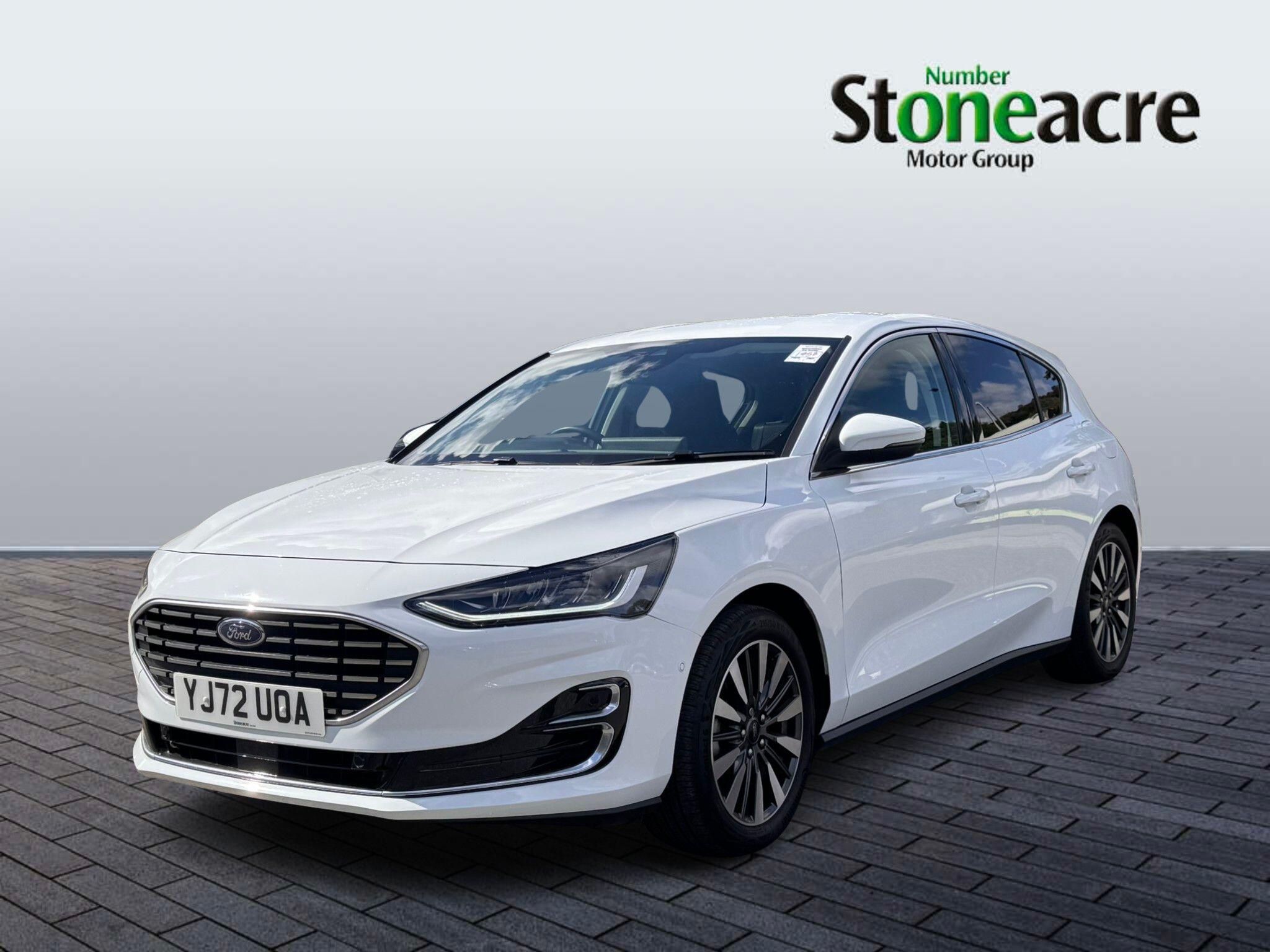 Ford Focus 1.0T EcoBoost MHEV Titanium Vignale Euro 6 (s/s) 5dr YJ72UOA Image 3