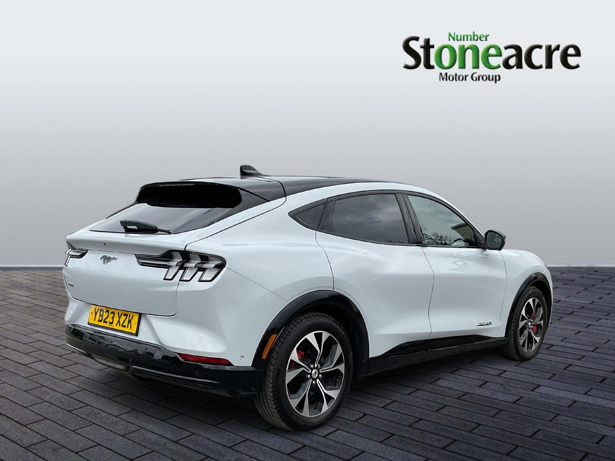 Ford Mustang Mach-E 258kW Extended Range 91kWh AWD 5dr Auto YB23XZK Image 3