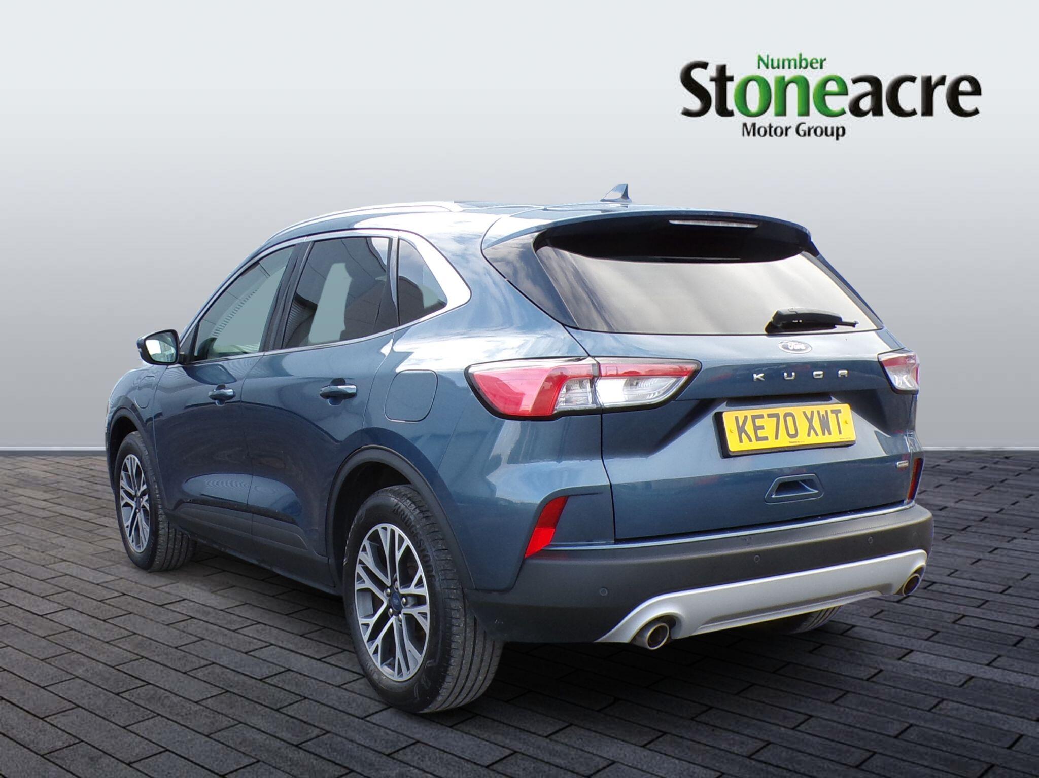 Ford Kuga Plug-In Hybrid 2.5 PHEV Titanium 5dr CVT KE70XWT Image 2