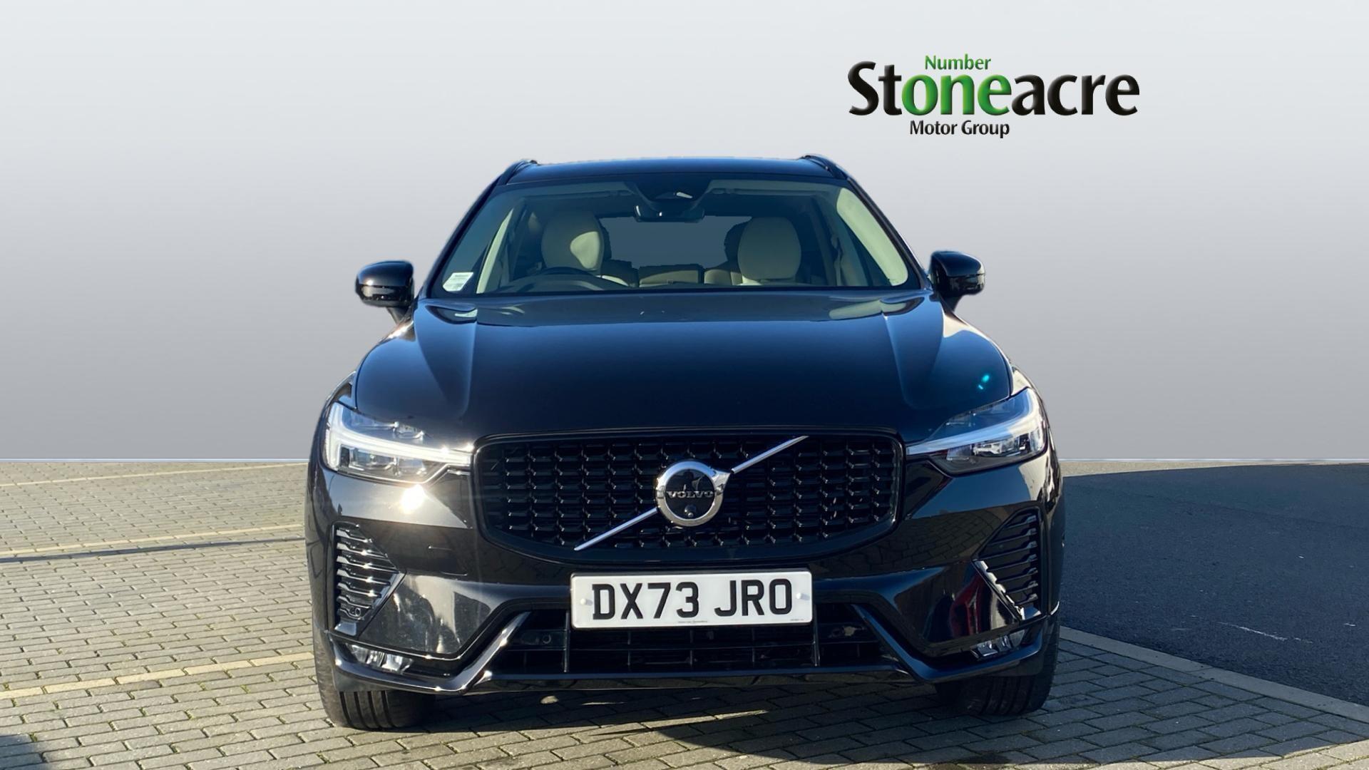 Volvo XC60 Plus Dark B5 (250 hp) DX73JRO Image 2