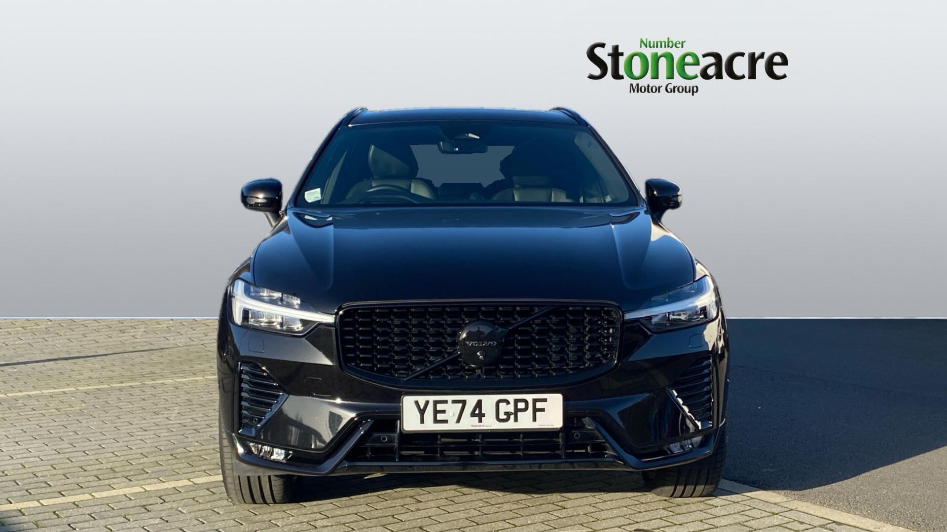 Volvo XC60 2.0 B5 MHEV Ultra Black Edition Auto AWD Euro 6 (s/s) 5dr YE74GPF Image 2