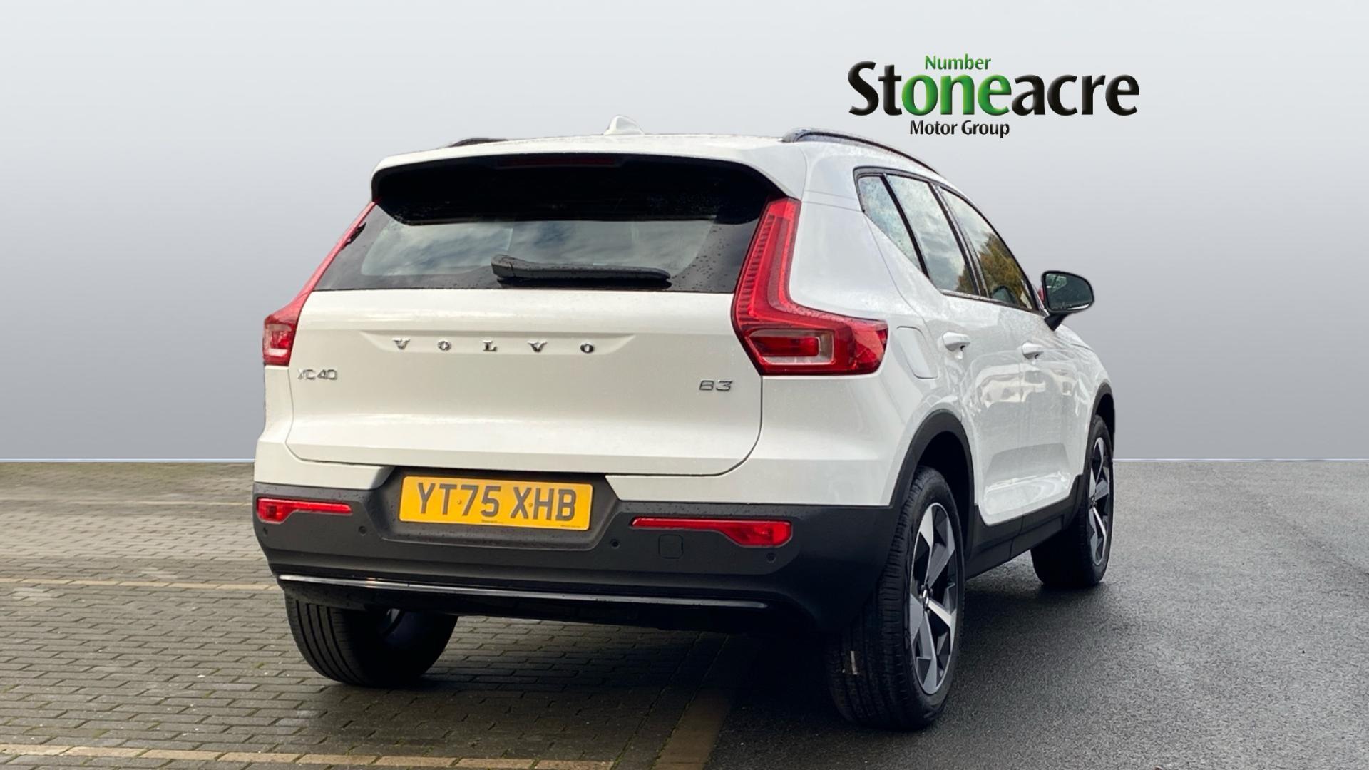 Volvo XC40 Image 2