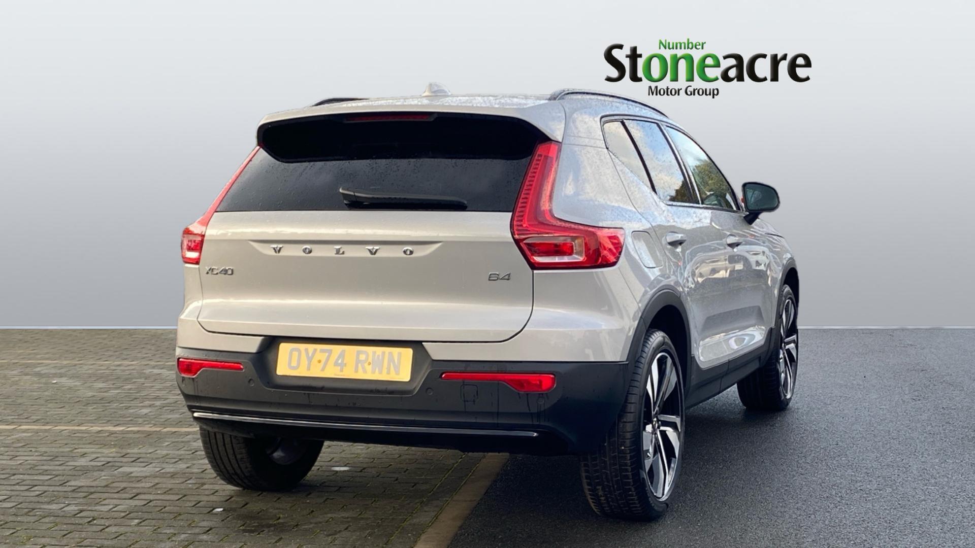 Volvo XC40 Image 2