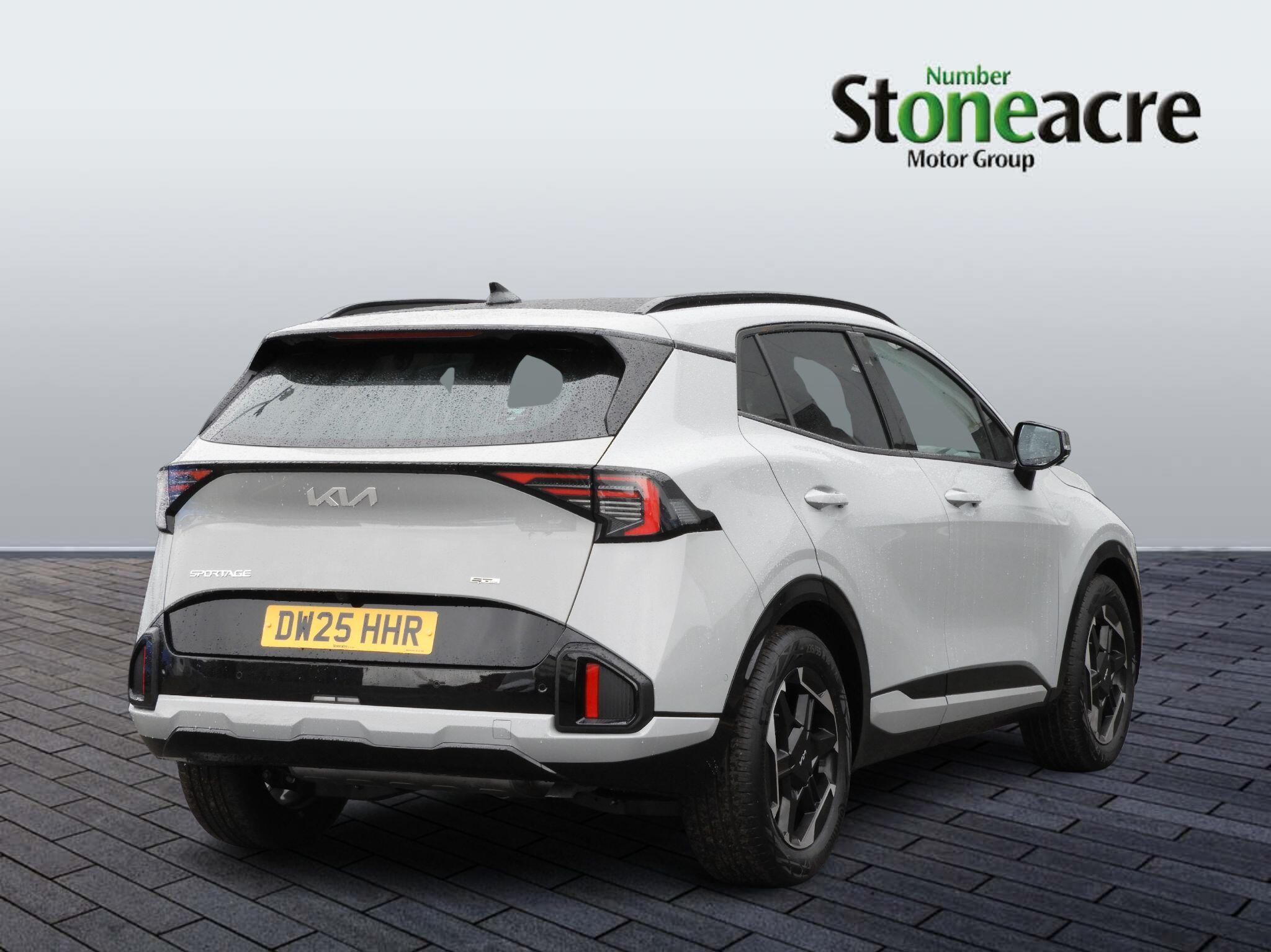 Kia Sportage 1.6 T-GDi GT-Line S DCT Euro 6 (s/s) 5dr DW25HHR Image 3