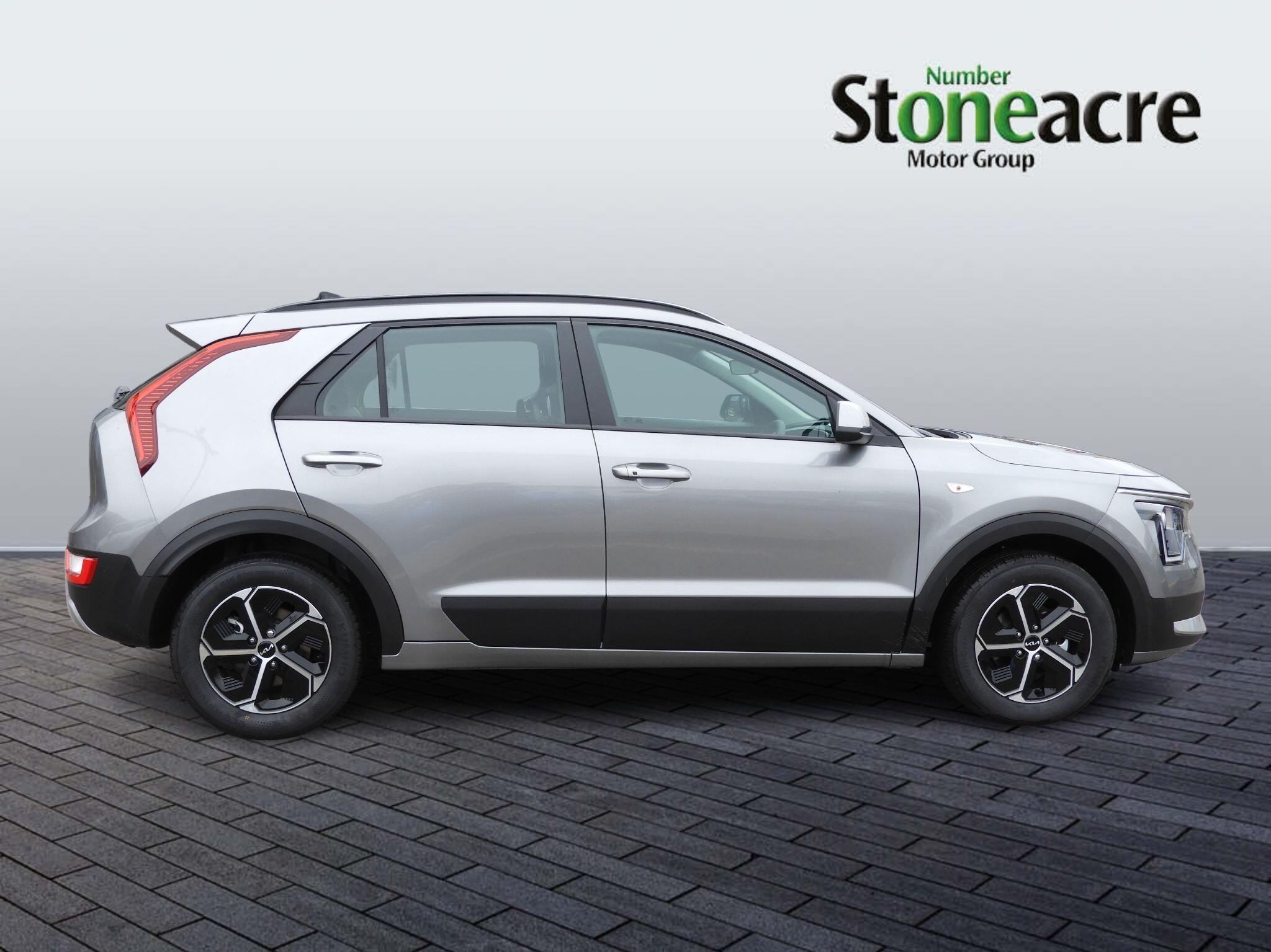 Kia Niro 1.6h GDi 2 DCT Euro 6 (s/s) 5dr DV75OTG Image 2