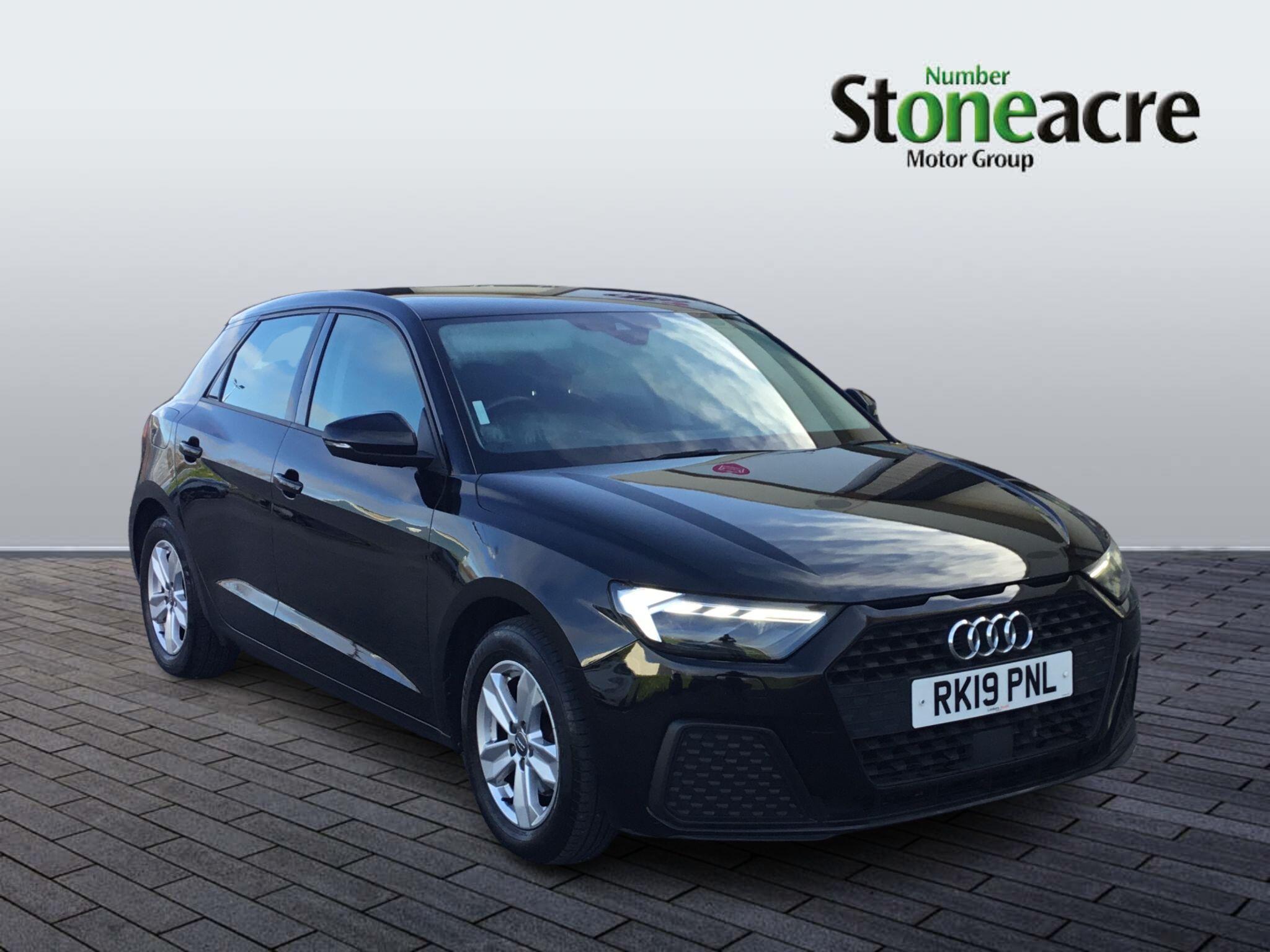 Audi A1 1.0 TFSI 30 SE Sportback Euro 6 (s/s) 5dr RK19PNL Image 1