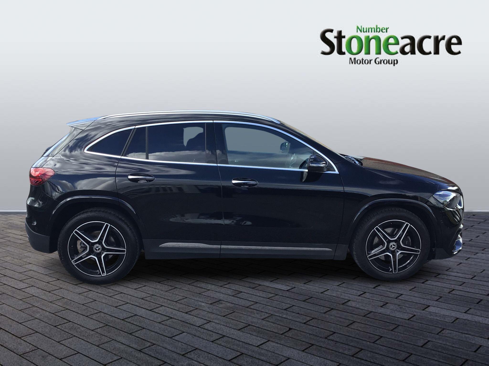 Mercedes-Benz GLA 1.3 GLA200h MHEV AMG Line (Executive) 7G-DCT Euro 6 (s/s) 5dr CK74NNZ Image 2