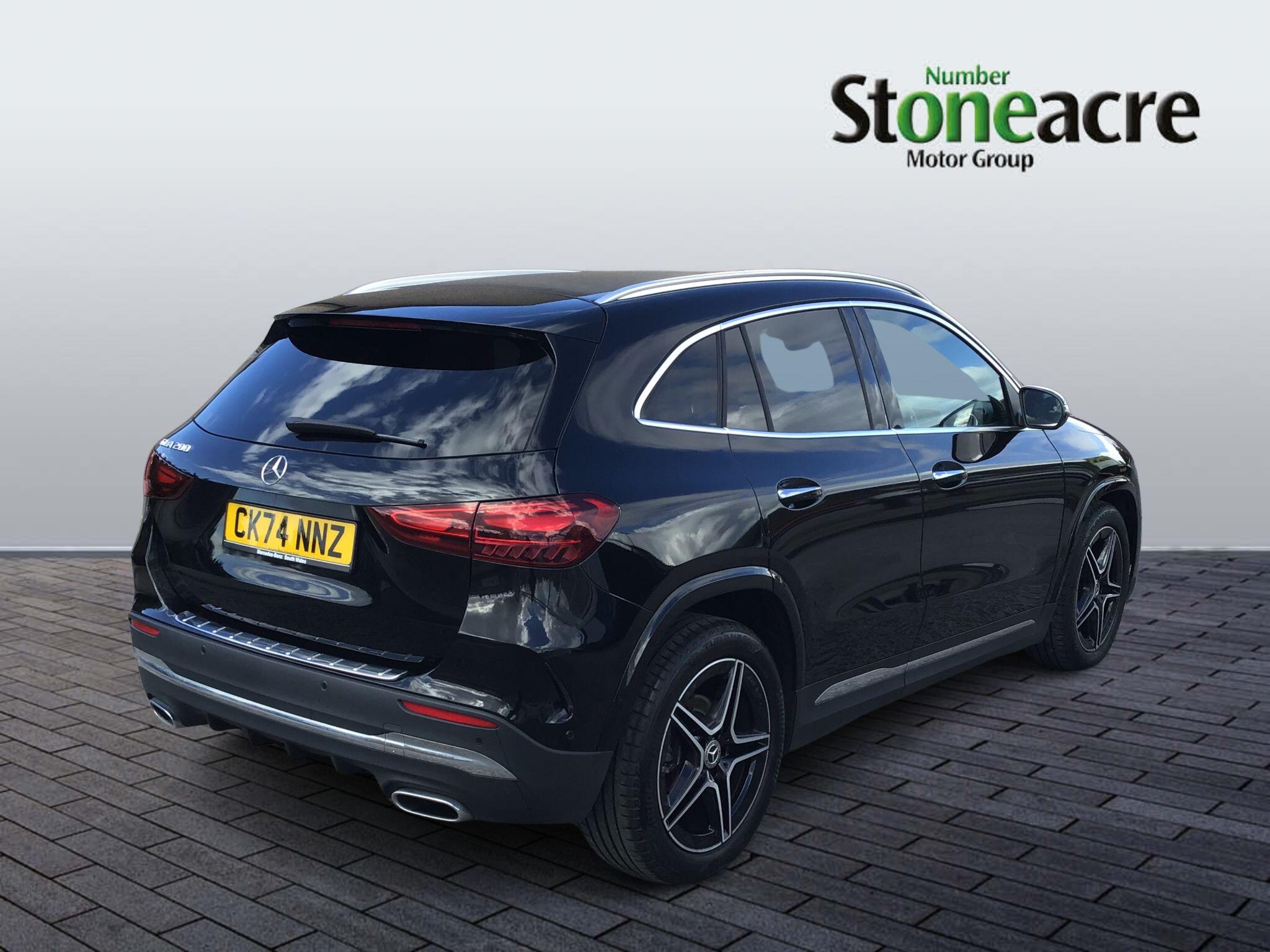 Mercedes-Benz GLA 1.3 GLA200h MHEV AMG Line (Executive) 7G-DCT Euro 6 (s/s) 5dr CK74NNZ Image 3