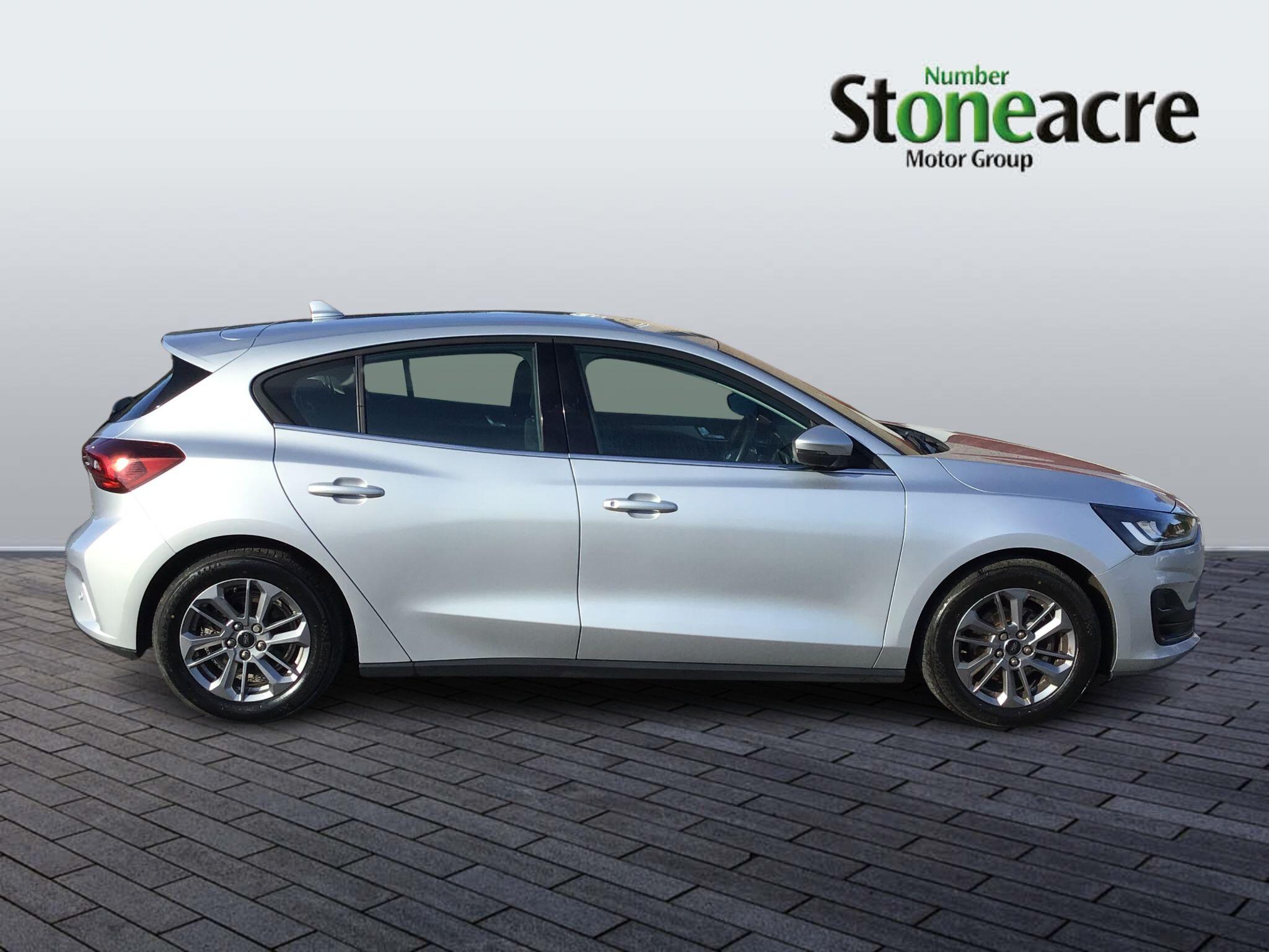 Ford Focus 1.0 EcoBoost Titanium 5dr MC23HXL Image 2