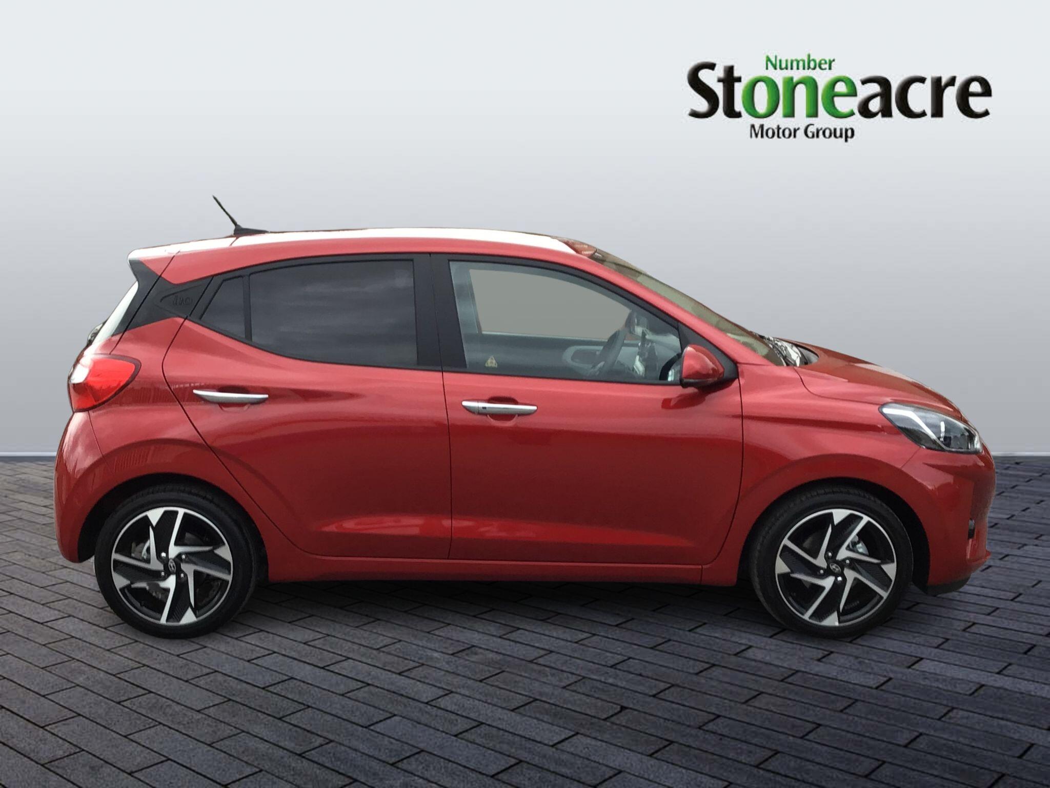 Hyundai i10 1.0 Premium Auto Euro 6 (s/s) 5dr HMZ6122 Image 2