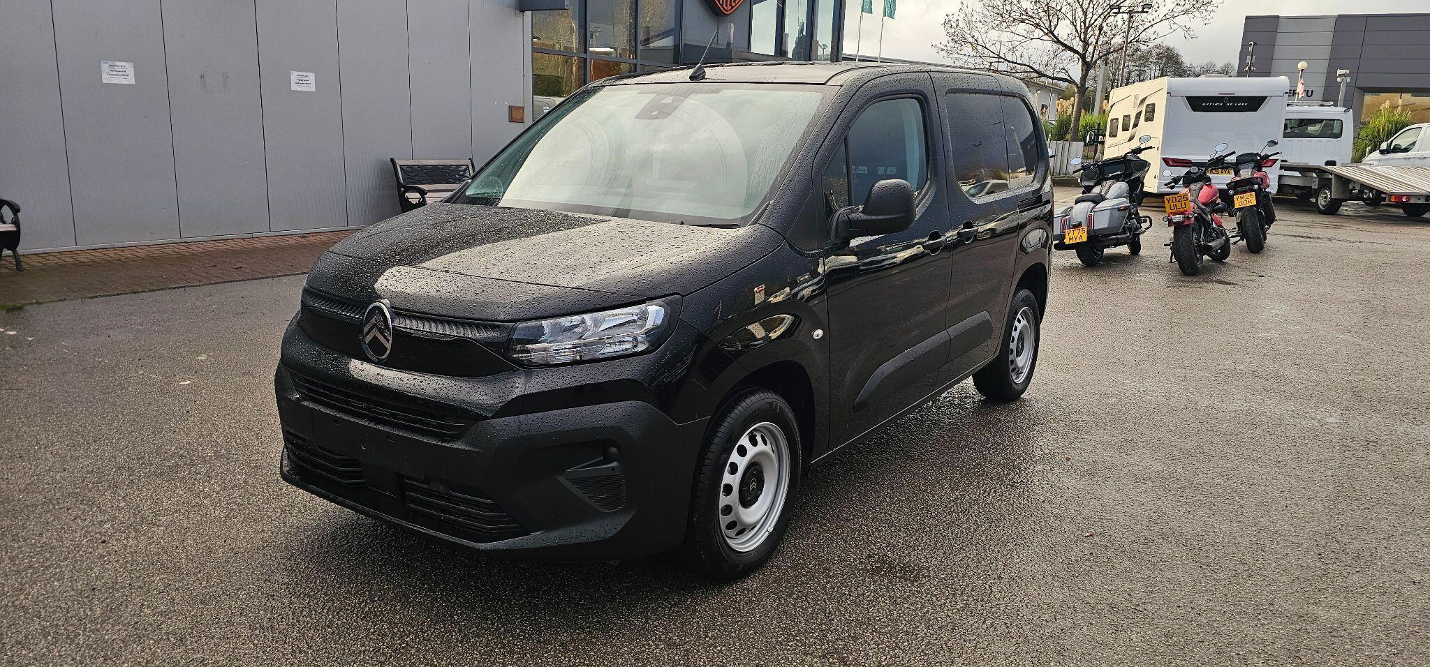 Citroen Berlingo 1.5 1000 Enterprise Plus M SWB Euro 6 (s/s) 5dr Image 3