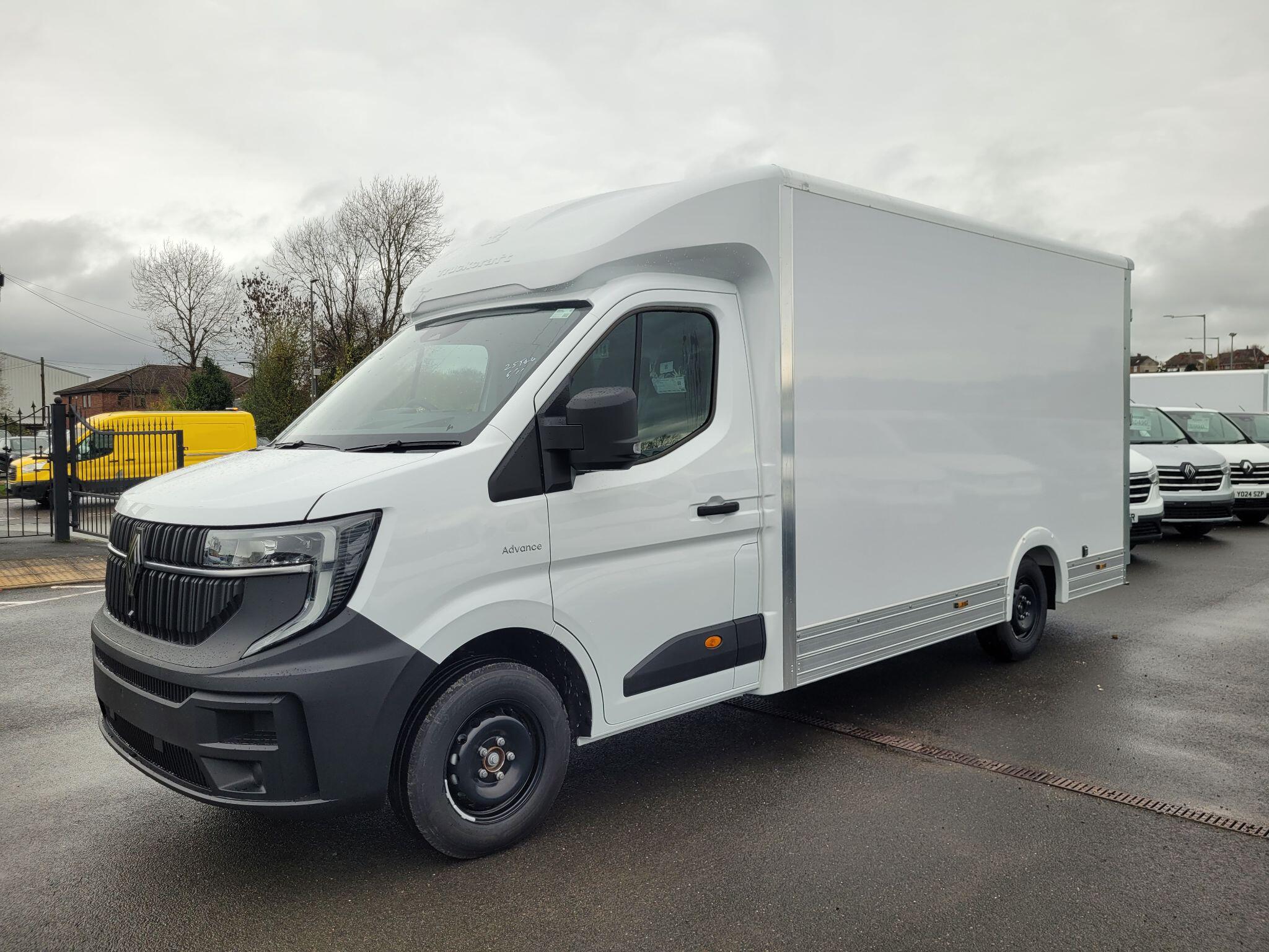 Renault Master 2.0 dCi LL35 Advance LoLoader Luton Manual L3 H1 Euro 6 (s/s) 2dr Image 3