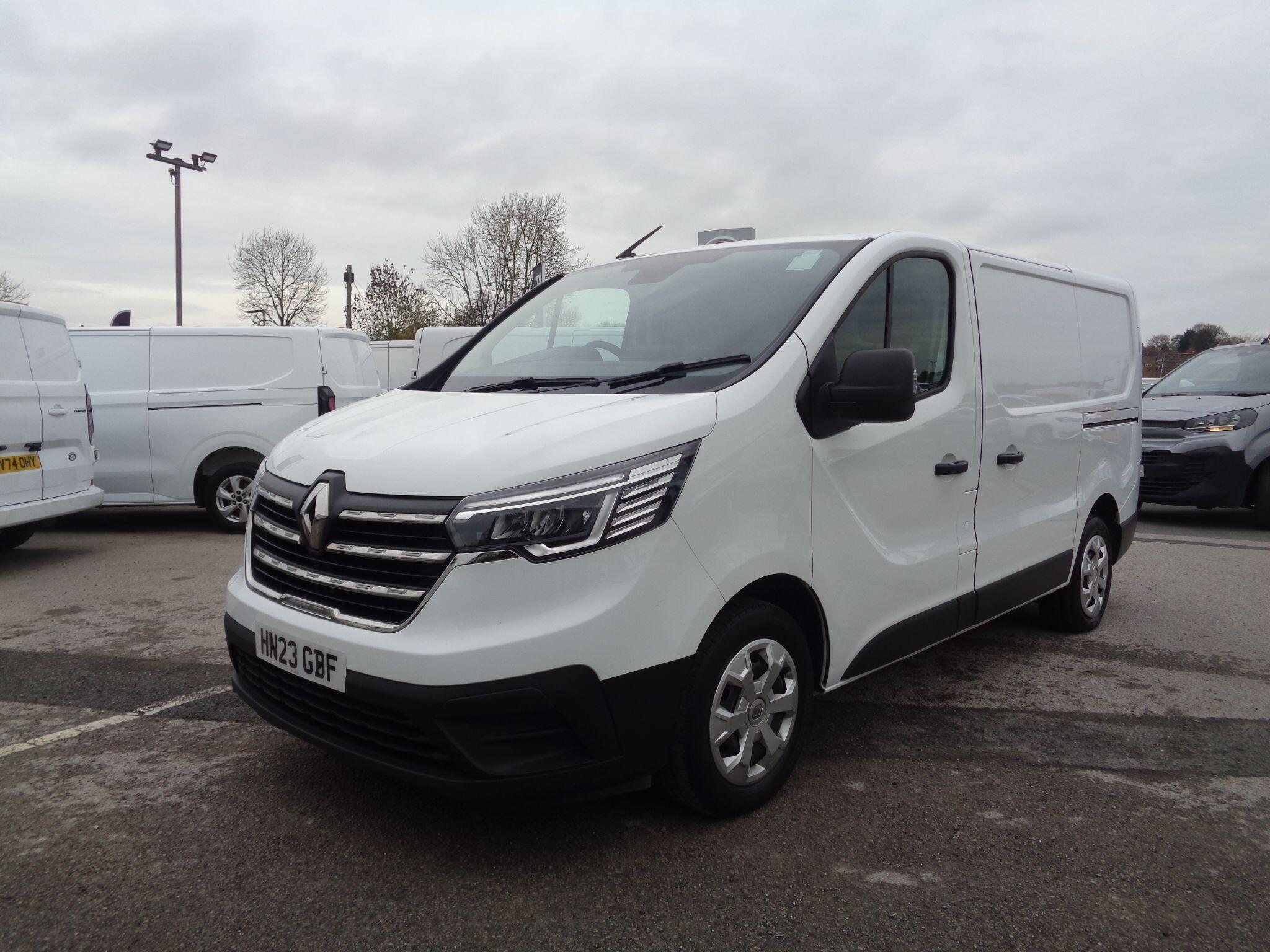 Renault Trafic 2.0 dCi Blue 28 Business+ SWB Euro 6 (s/s) 5dr HN23GBF Image 3