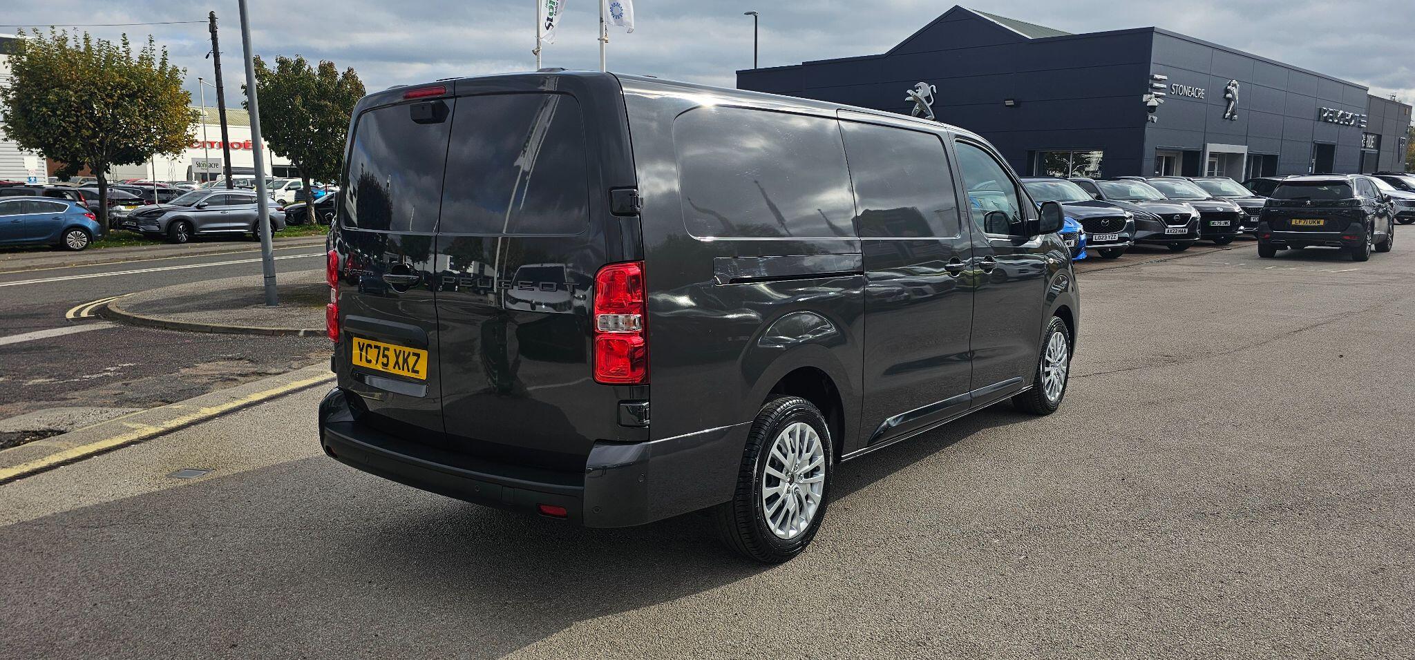 Peugeot Expert 2.0 BlueHDi 1400 Asphalt Long Panel Van LWB Euro 6 6dr YC75XKZ Image 3