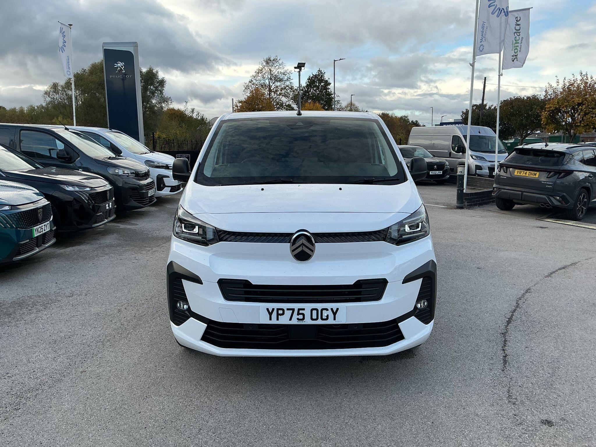 Citroen Dispatch 1.5 BlueHDi 1000 Driver XL LWB Euro 6 (s/s) 6dr YP75OGY Image 2