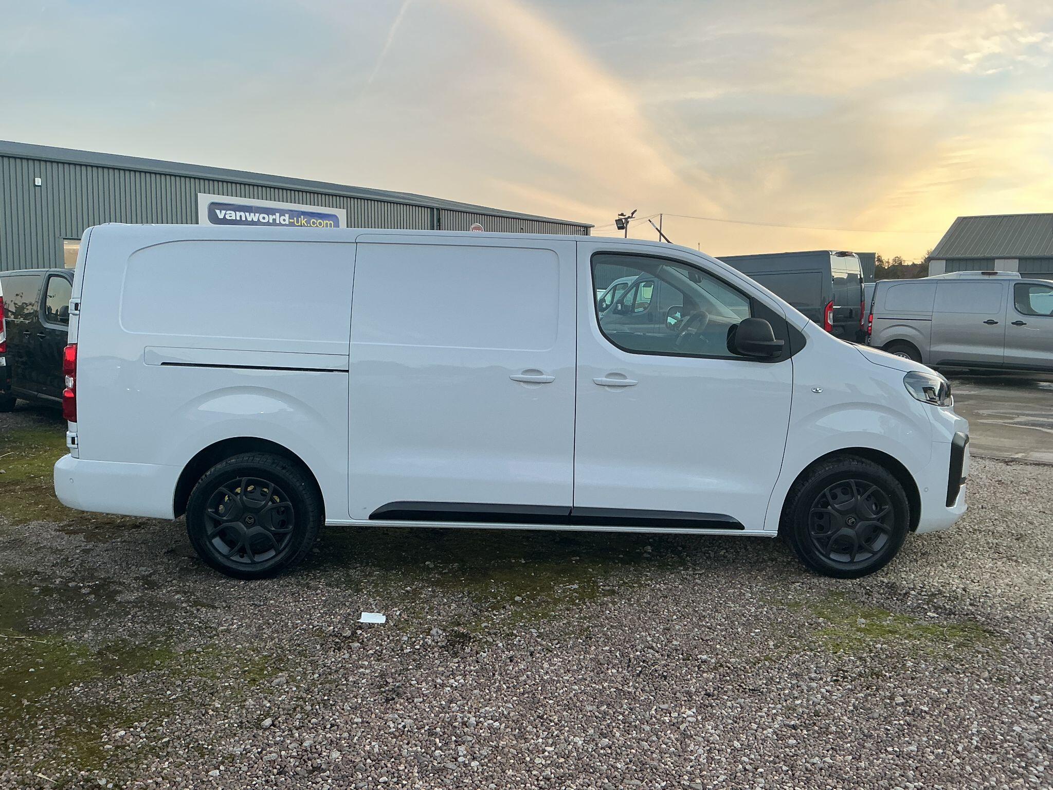 Citroen Dispatch 1.5 BlueHDi 1000 Driver XL LWB Euro 6 (s/s) 6dr YP75OGW Image 2