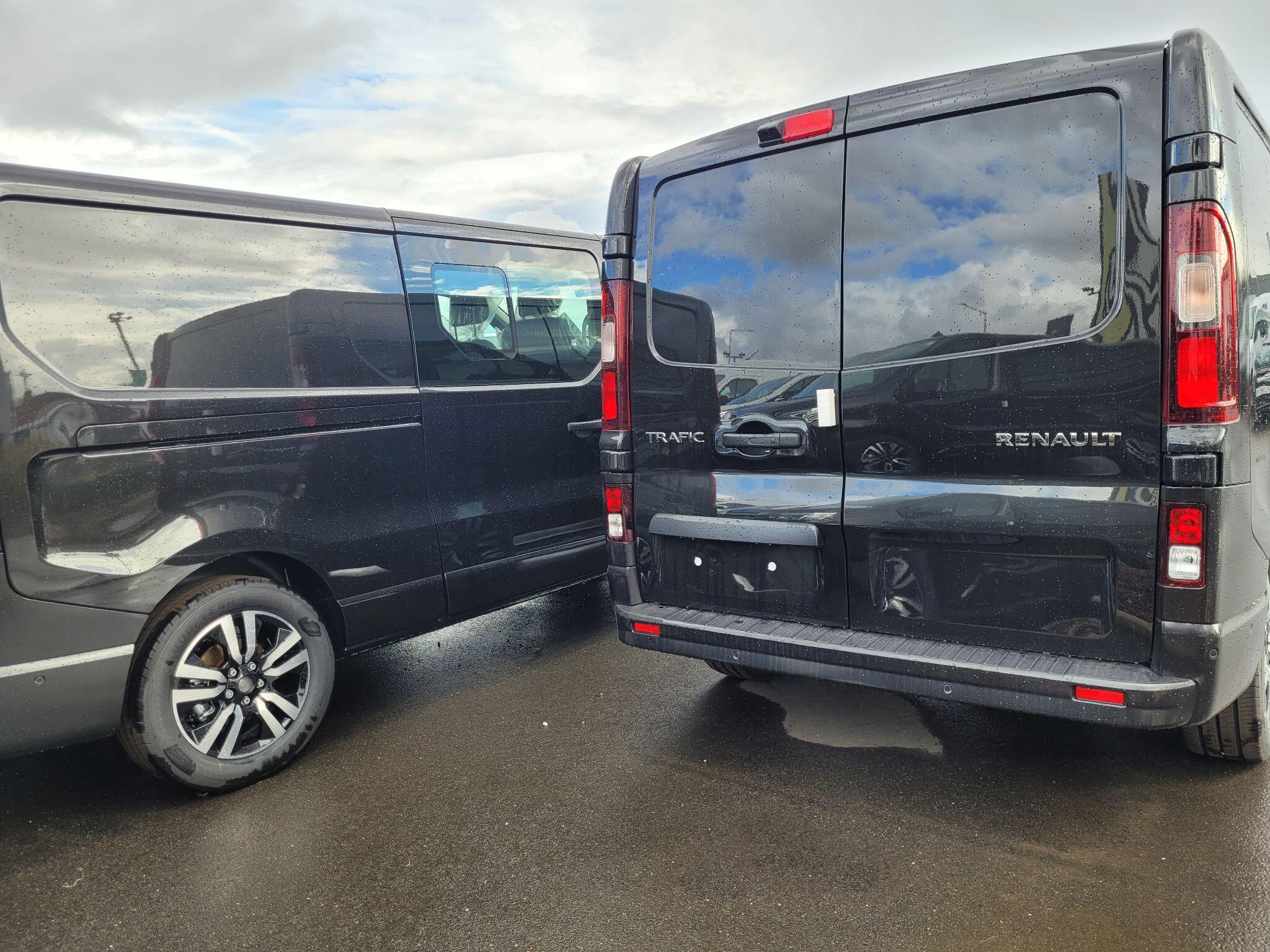 Renault Trafic Image 3