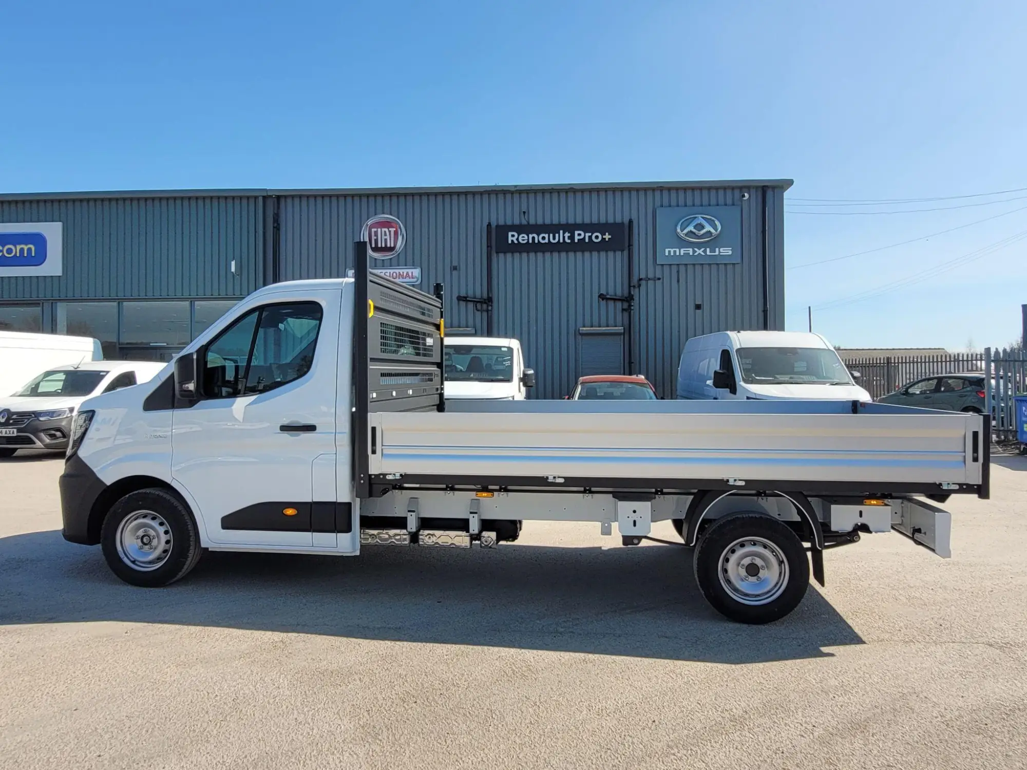 Renault Master 2.0 dCi 35 Advance LWB Euro 6 (s/s) 2dr (Rear Corner Pillars) Image 3