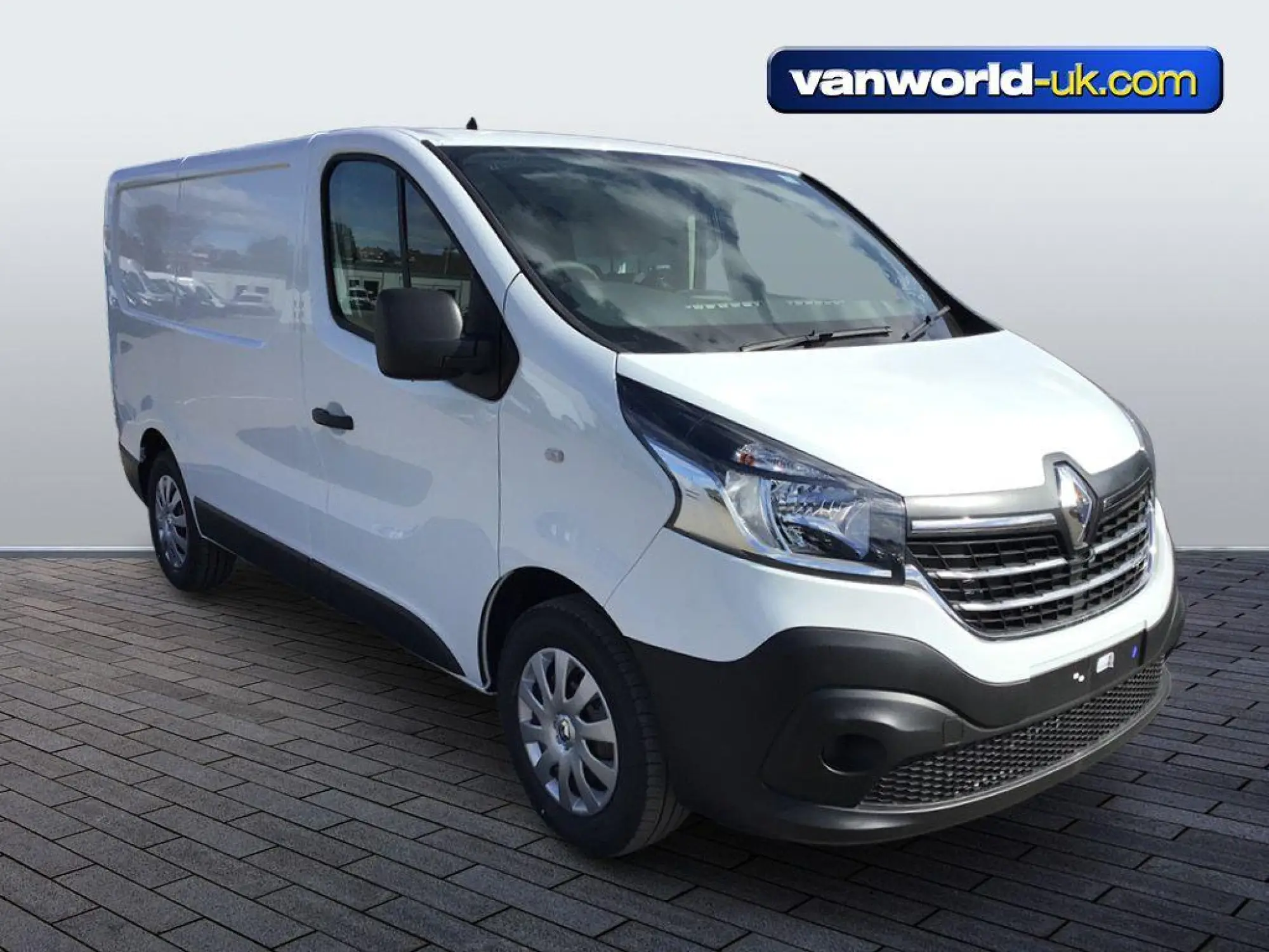 Renault Trafic 2.0 dCi Blue 30 Advance SWB Euro 6 (s/s) 5dr YT74AUF Image 1