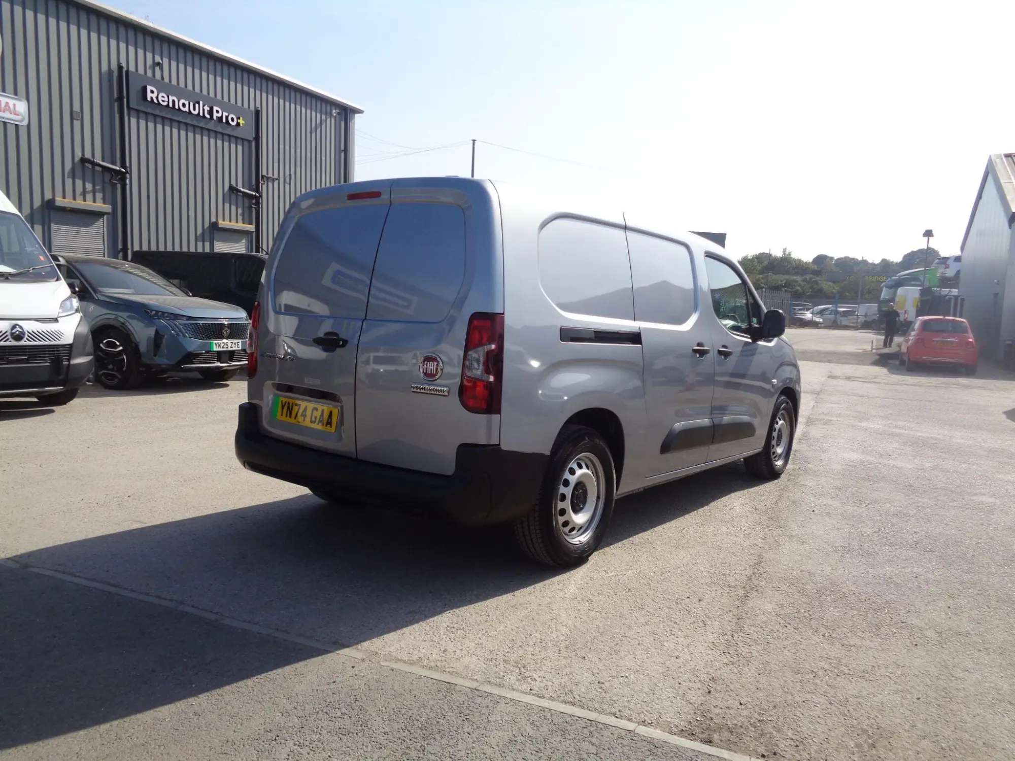 Fiat E-Doblo Panel Van 50kWh Maxi Auto LWB 6dr (7.4kW OBC) YN74GAA Image 3