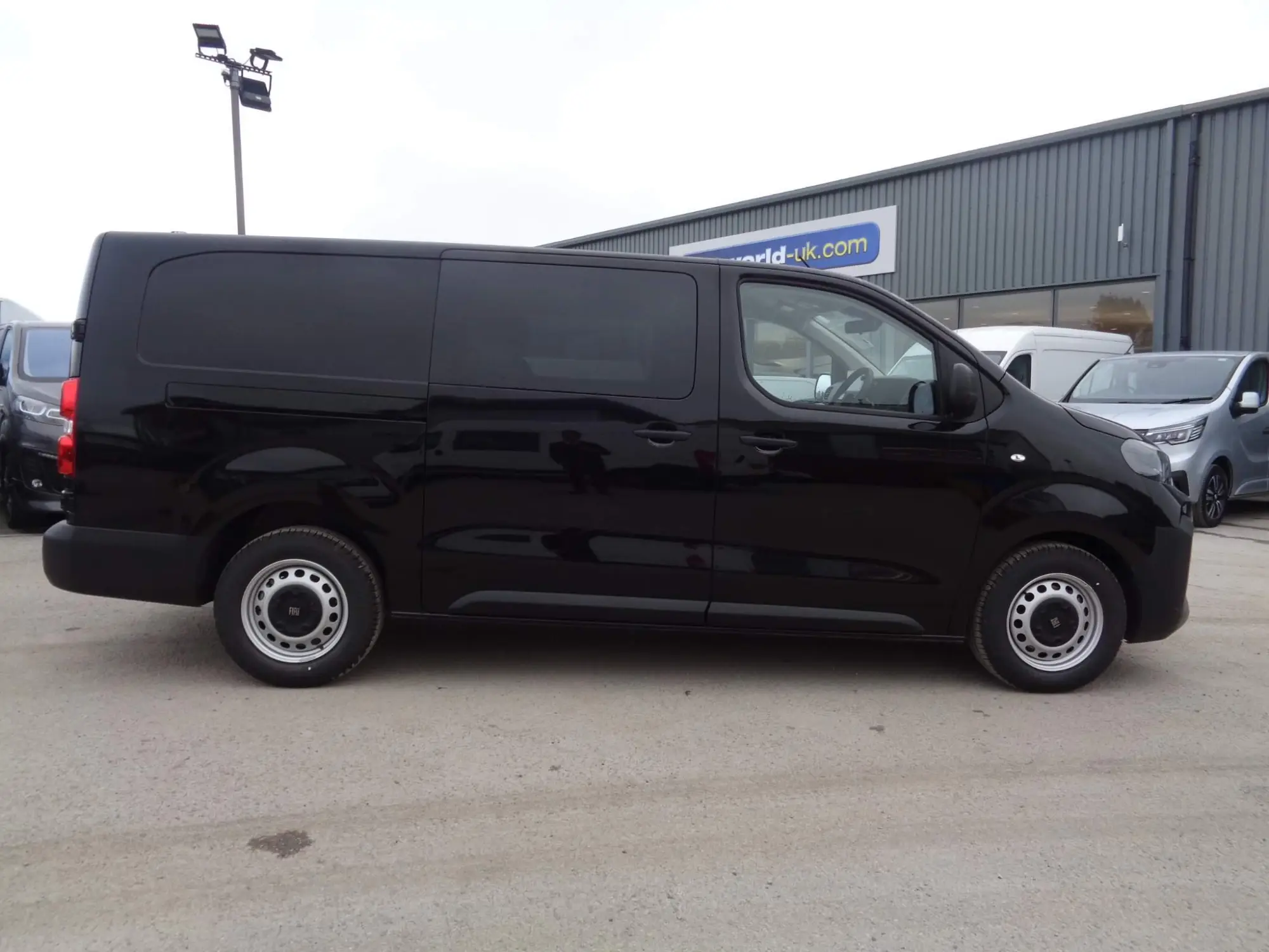 Fiat Scudo Crew Van Image 2