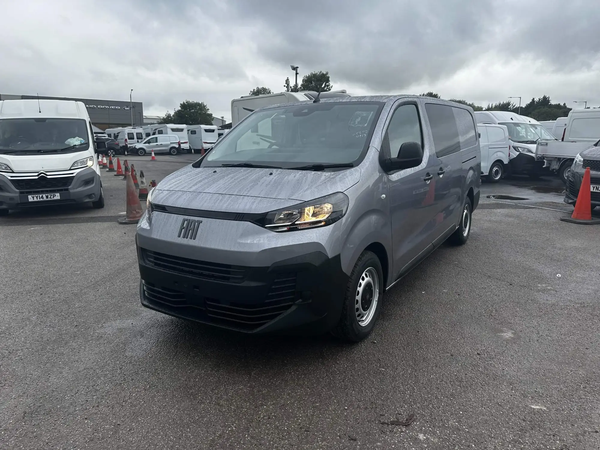 Fiat Scudo Crew Van 2.0 Multijet Crew Van LWB Euro 6 6dr Image 3