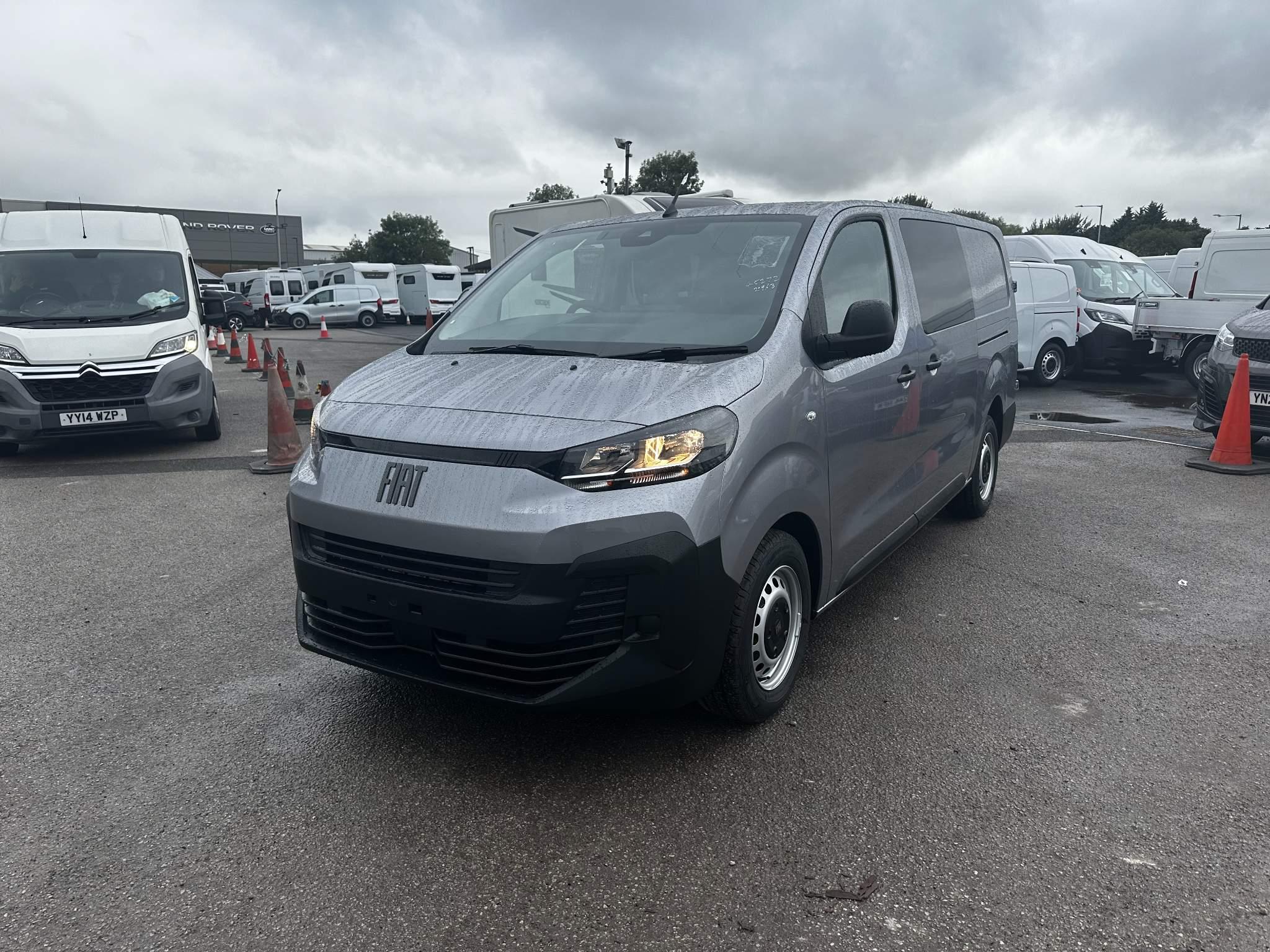 Fiat Scudo Crew Van 2.0 Multijet Crew Van LWB Euro 6 6dr Image 3