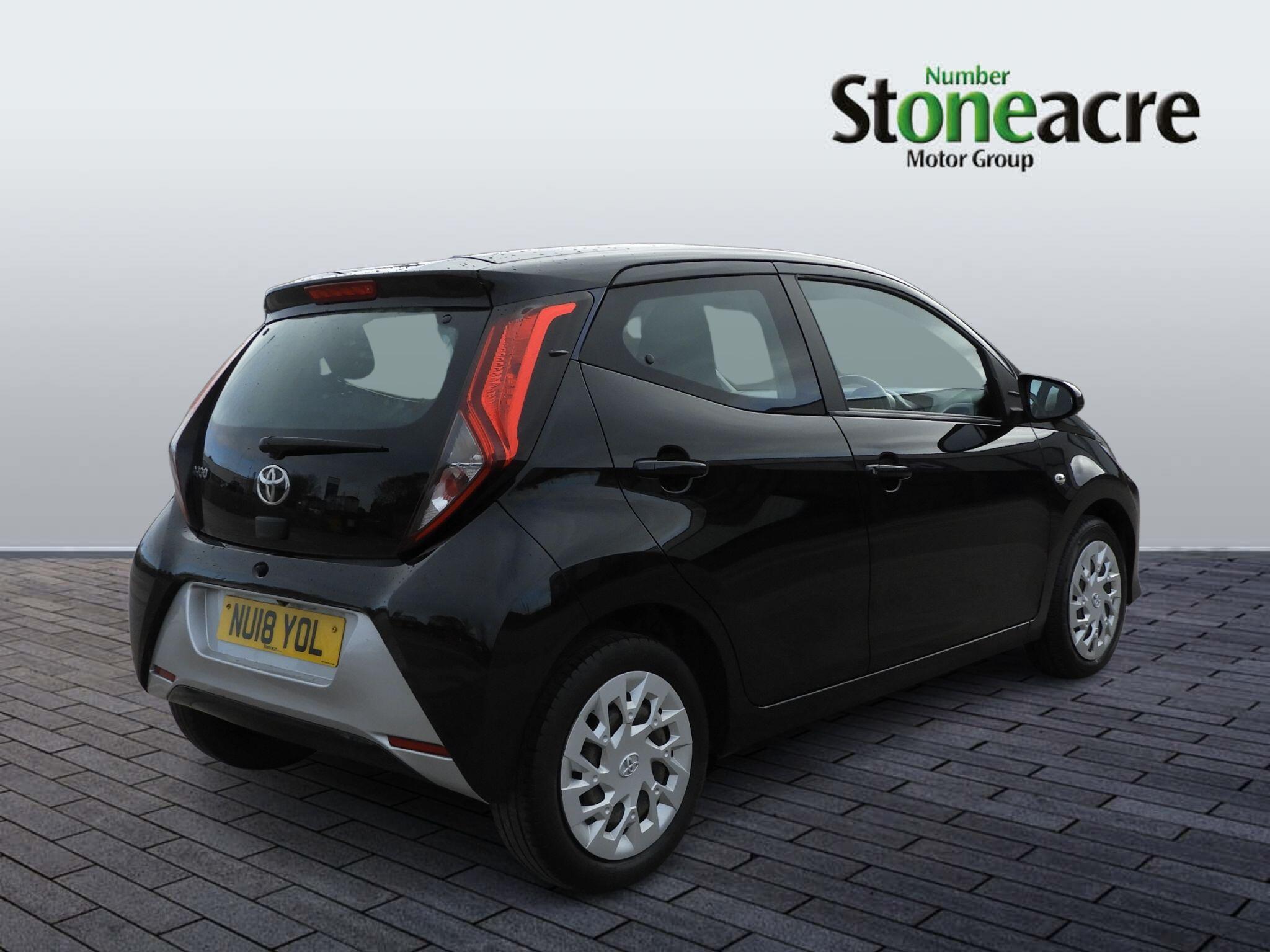 Toyota Aygo 1.0 VVT-i X-Play 5dr NU18YOL Image 3