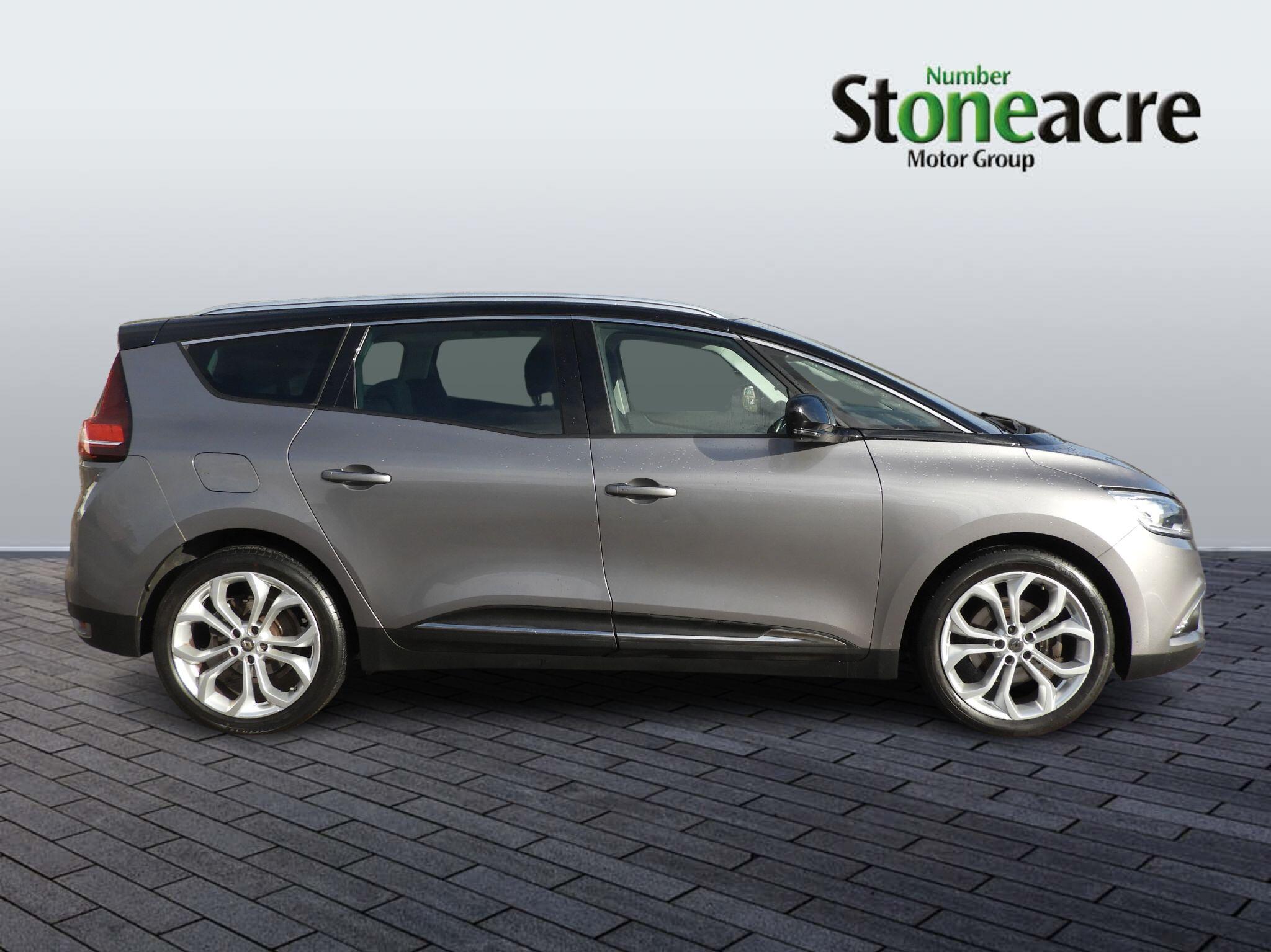 Renault Grand Scenic Image 2