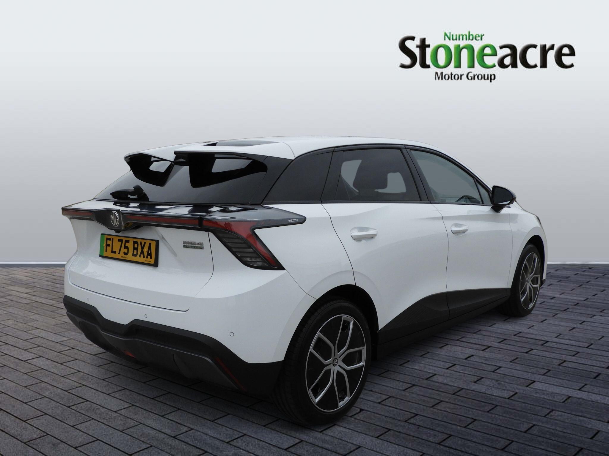 MG 4 EV 150kW Trophy EV Long Range 64kWh 5dr Auto FL75BXA Image 3