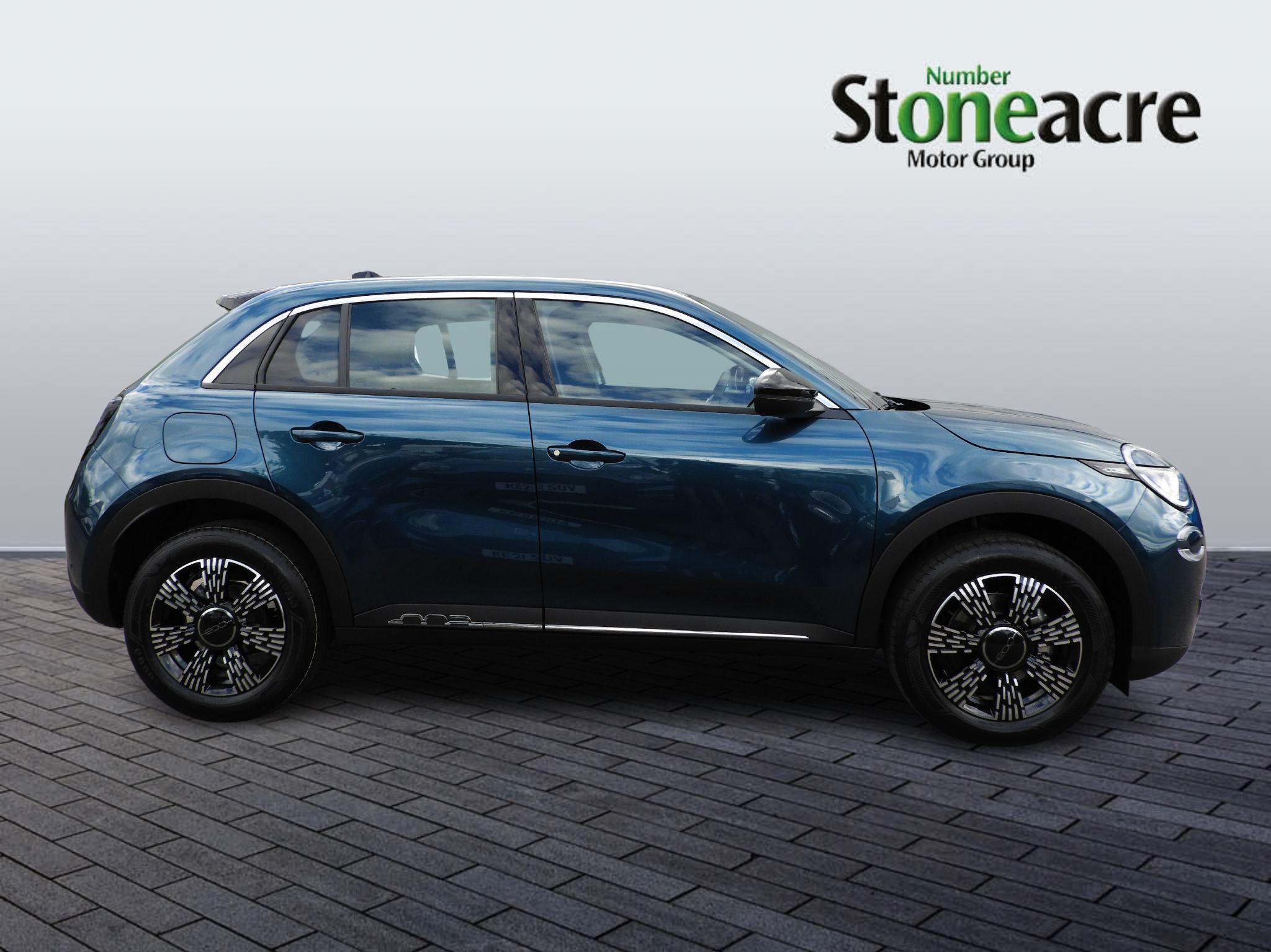 Fiat 600 1.2 MHEV e-DCT Euro 6 (s/s) 5dr BX75WRV Image 2