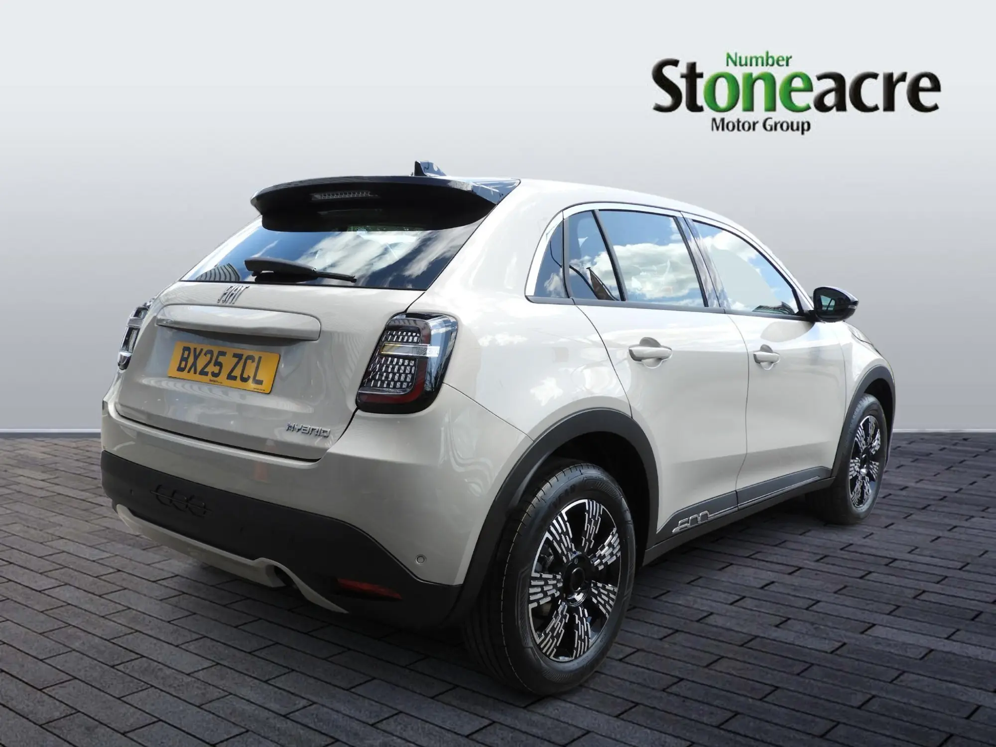 Fiat 600 1.2 MHEV 136 e-DCT Euro 6 (s/s) 5dr BX75WOB Image 3