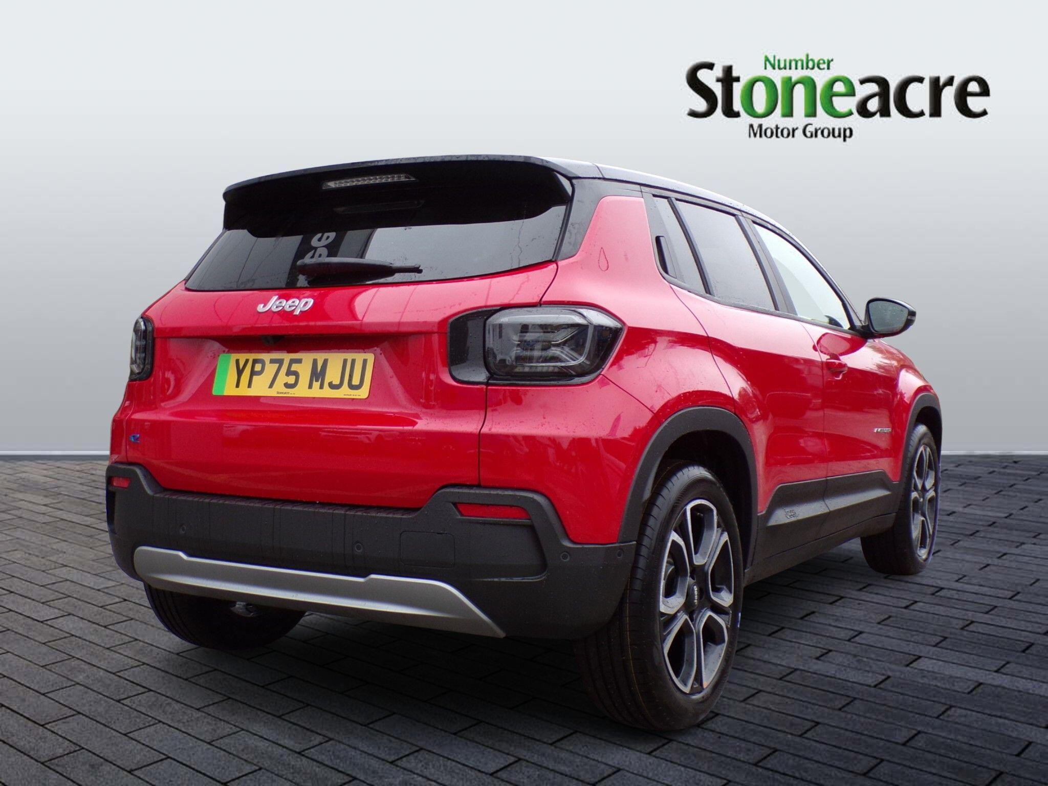 Jeep Avenger Electric 54kWh e-Summit Auto 5dr YP75MJU Image 3