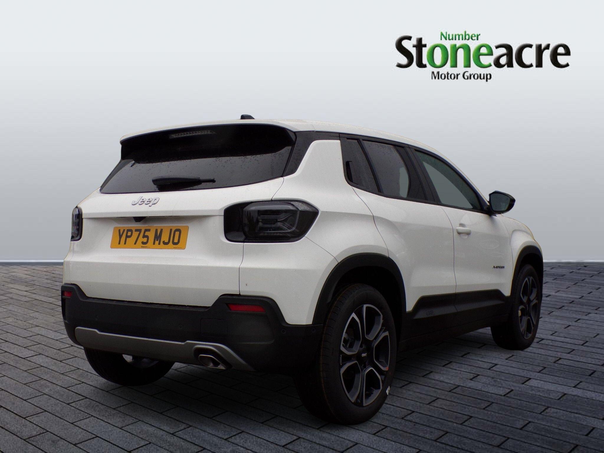 Jeep Avenger e-Hybrid 1.2 e-Hybrid MHEV Summit e-DCT Euro 6 (s/s) 5dr YP75MJO Image 3