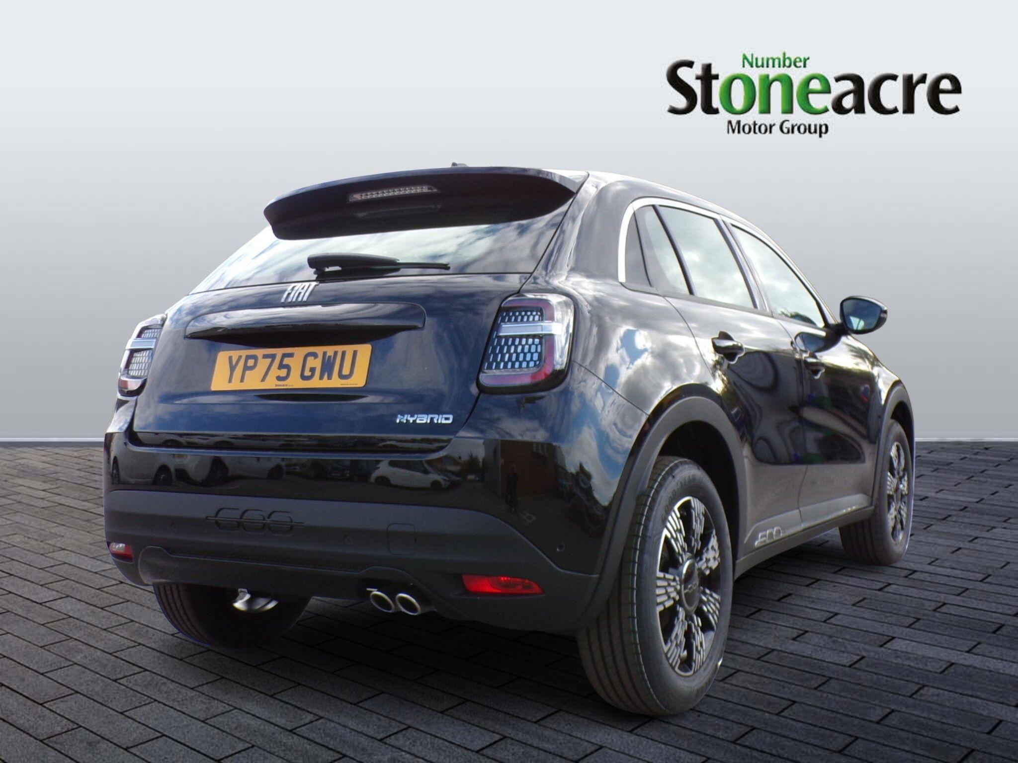 Fiat 600 1.2 MHEV e-DCT Euro 6 (s/s) 5dr YP75GWU Image 3