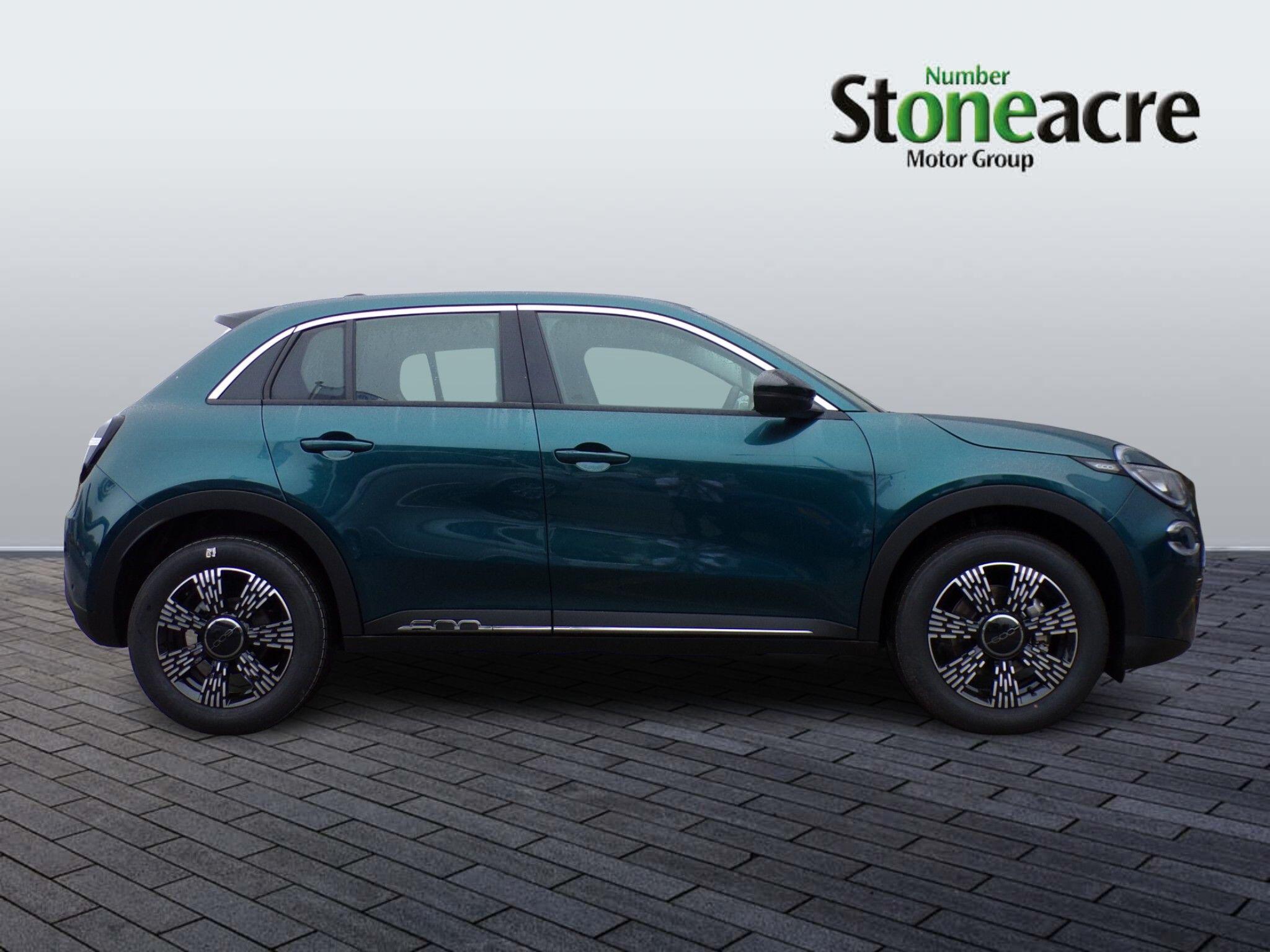 Fiat 600 1.2 MHEV e-DCT Euro 6 (s/s) 5dr YP75GWN Image 2