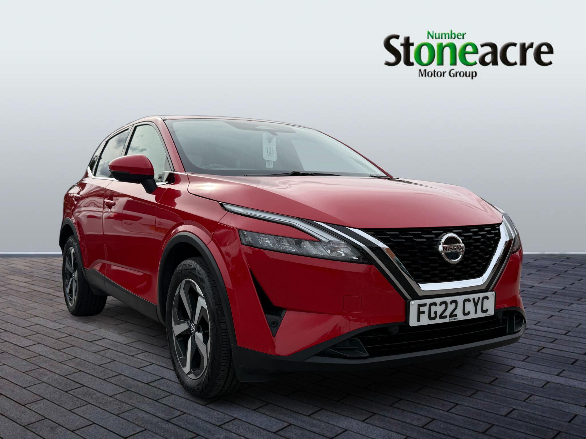 Nissan Qashqai 1.3 DiG-T MH N-Connecta 5dr FG22CYC Image 1