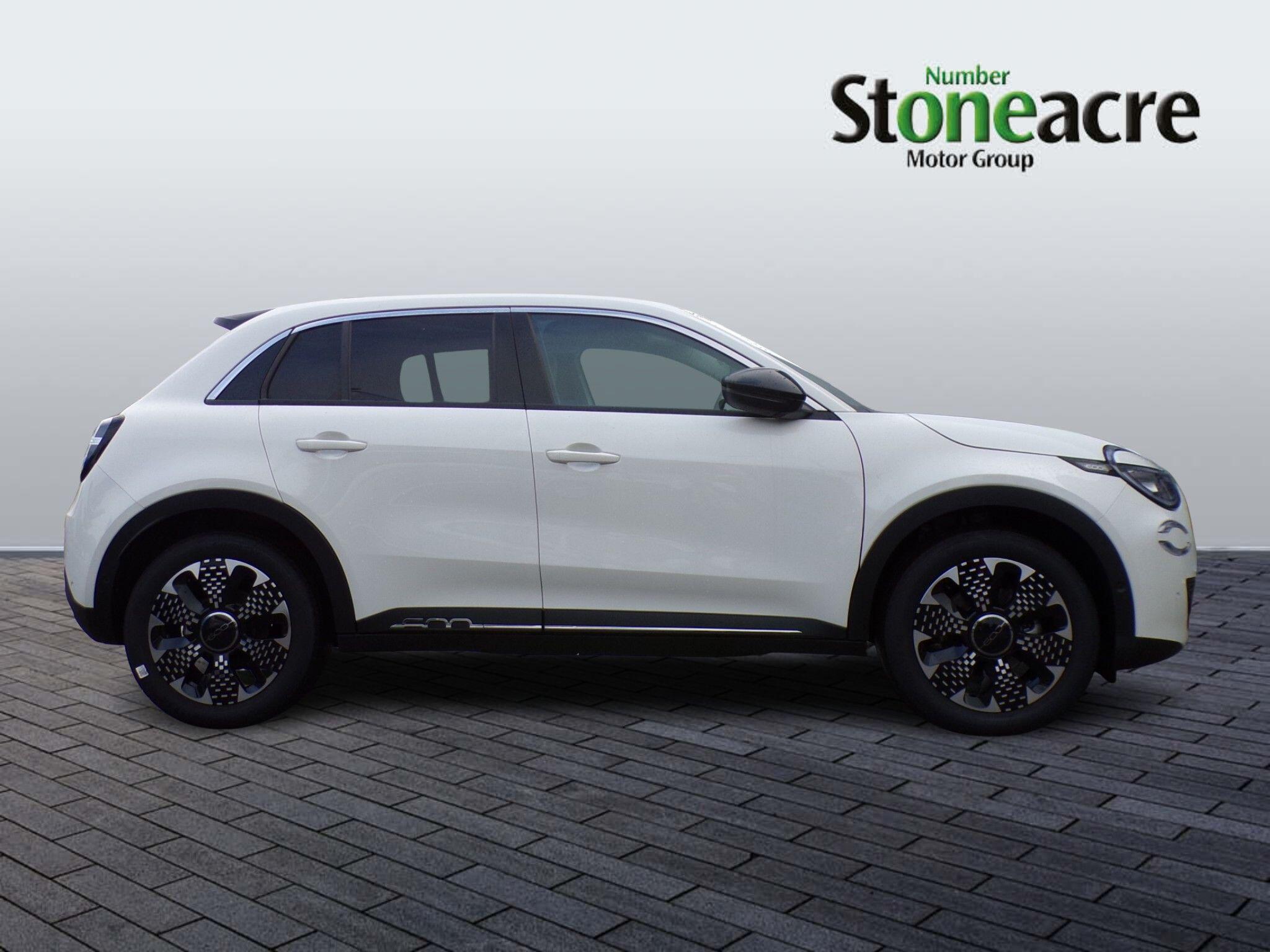 Fiat 600e New Fiat 600e La Prima 54kwh 154hp YN75JGY Image 2