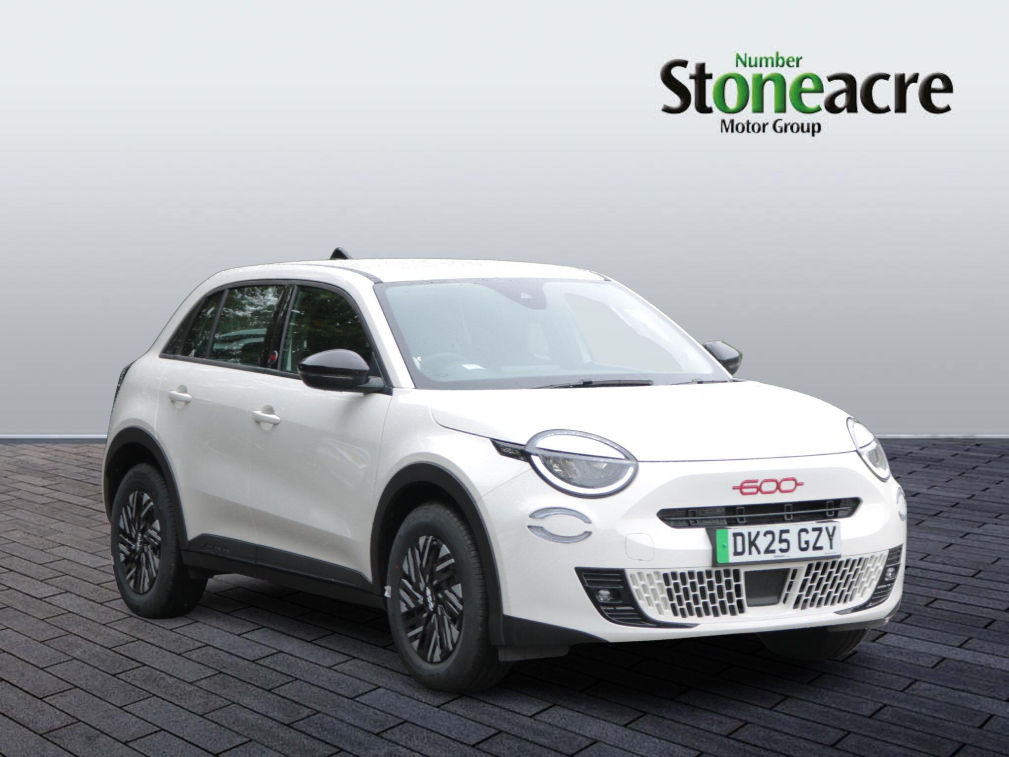 Fiat 600e 54kWh RED Auto 5dr DK25GZY Image 1