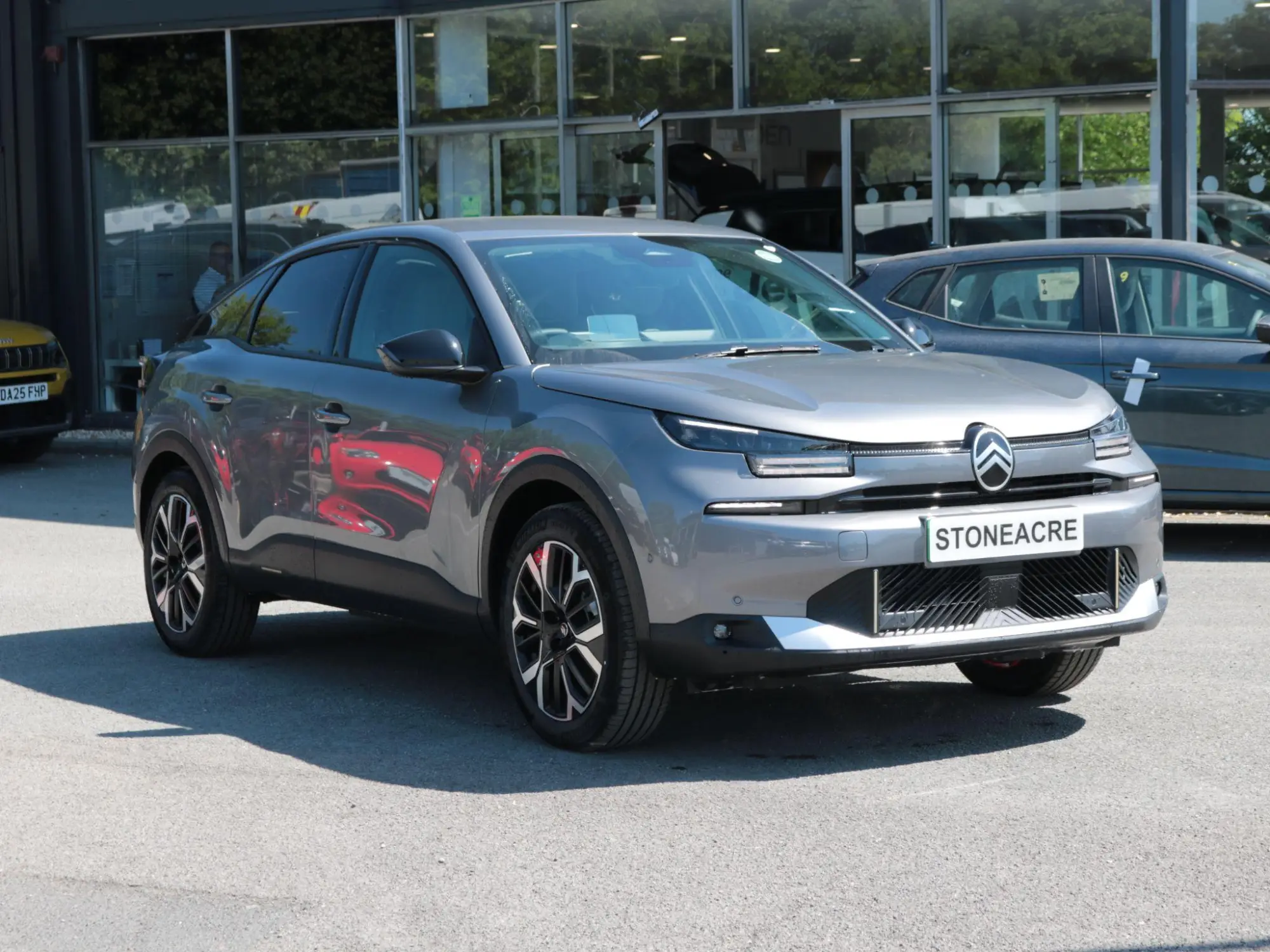 Citroen e-C4 Image 1