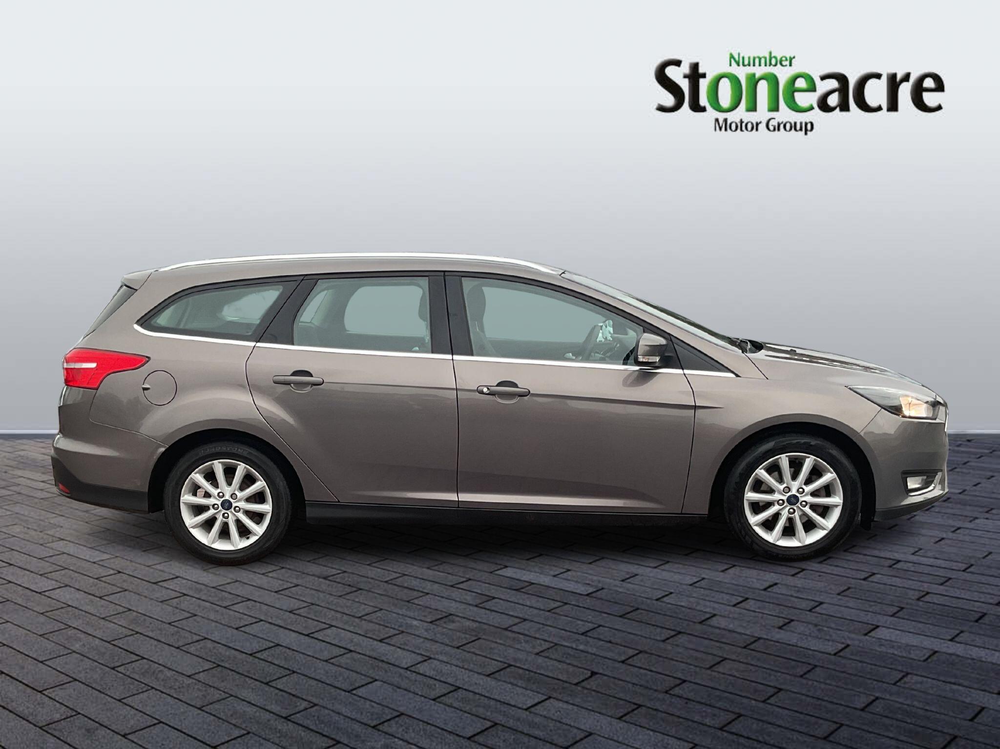 Ford Focus Estate 1.6 Titanium Powershift Euro 6 Estate 5dr KS15RGO Image 2
