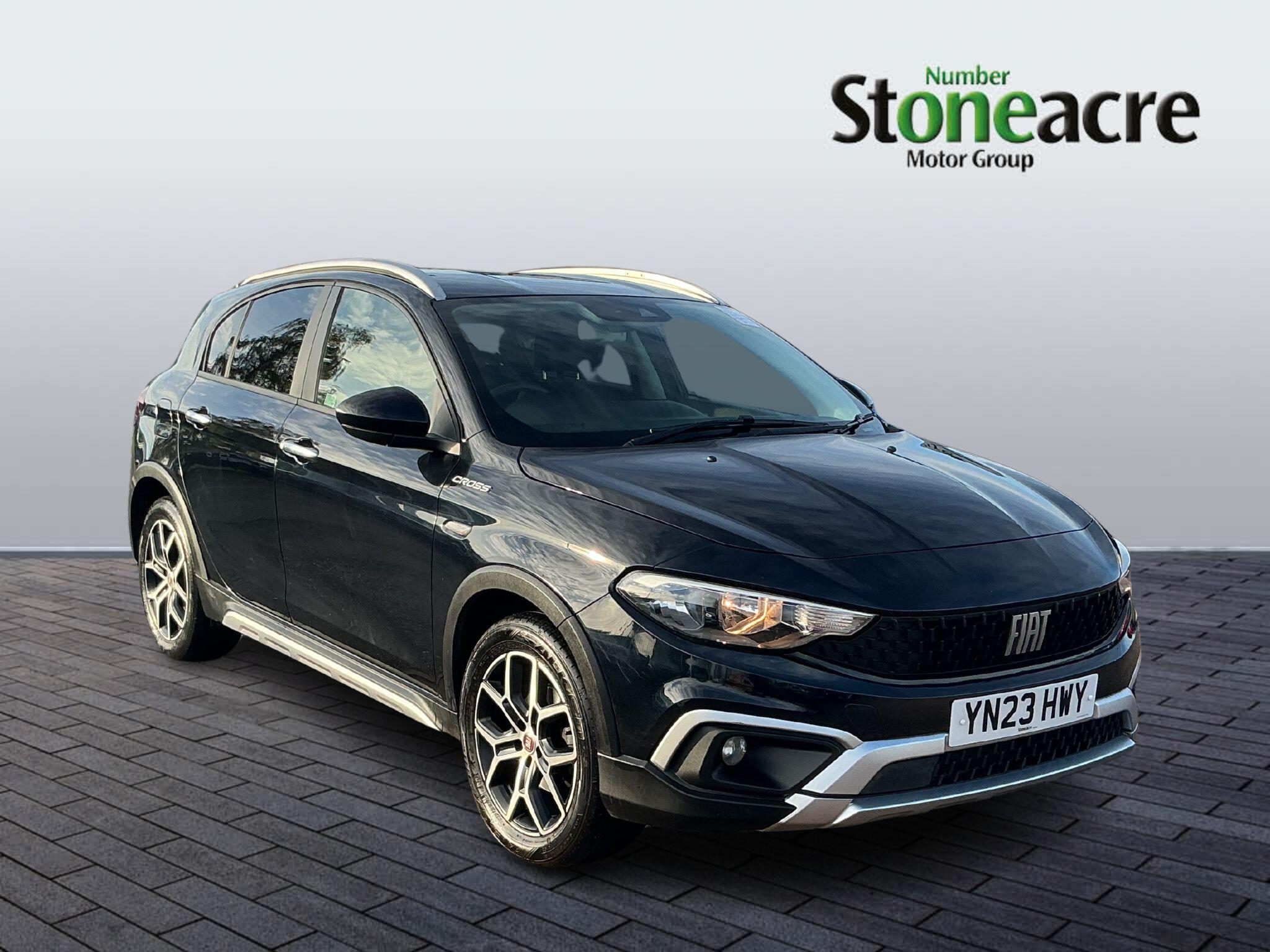 Fiat Tipo 1.5 Hybrid 48V Cross 5dr DDCT YN23HWY Image 1