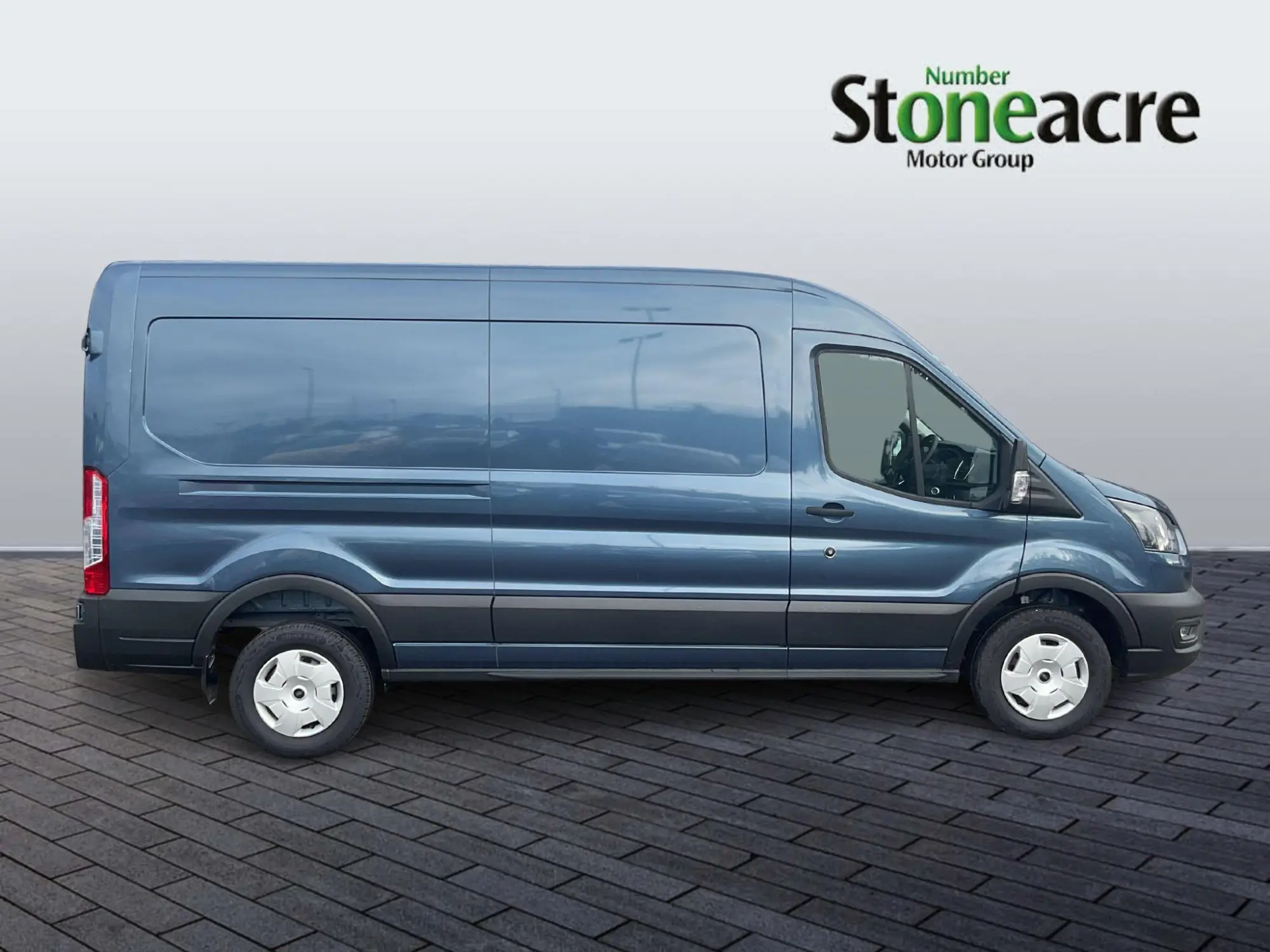 Ford Transit Image 2