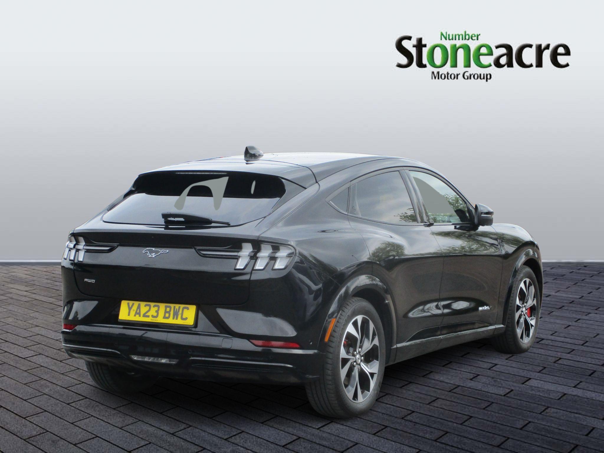 Ford Mustang Mach-E 258kW Extended Range 91kWh AWD 5dr Auto YA23BWC Image 3